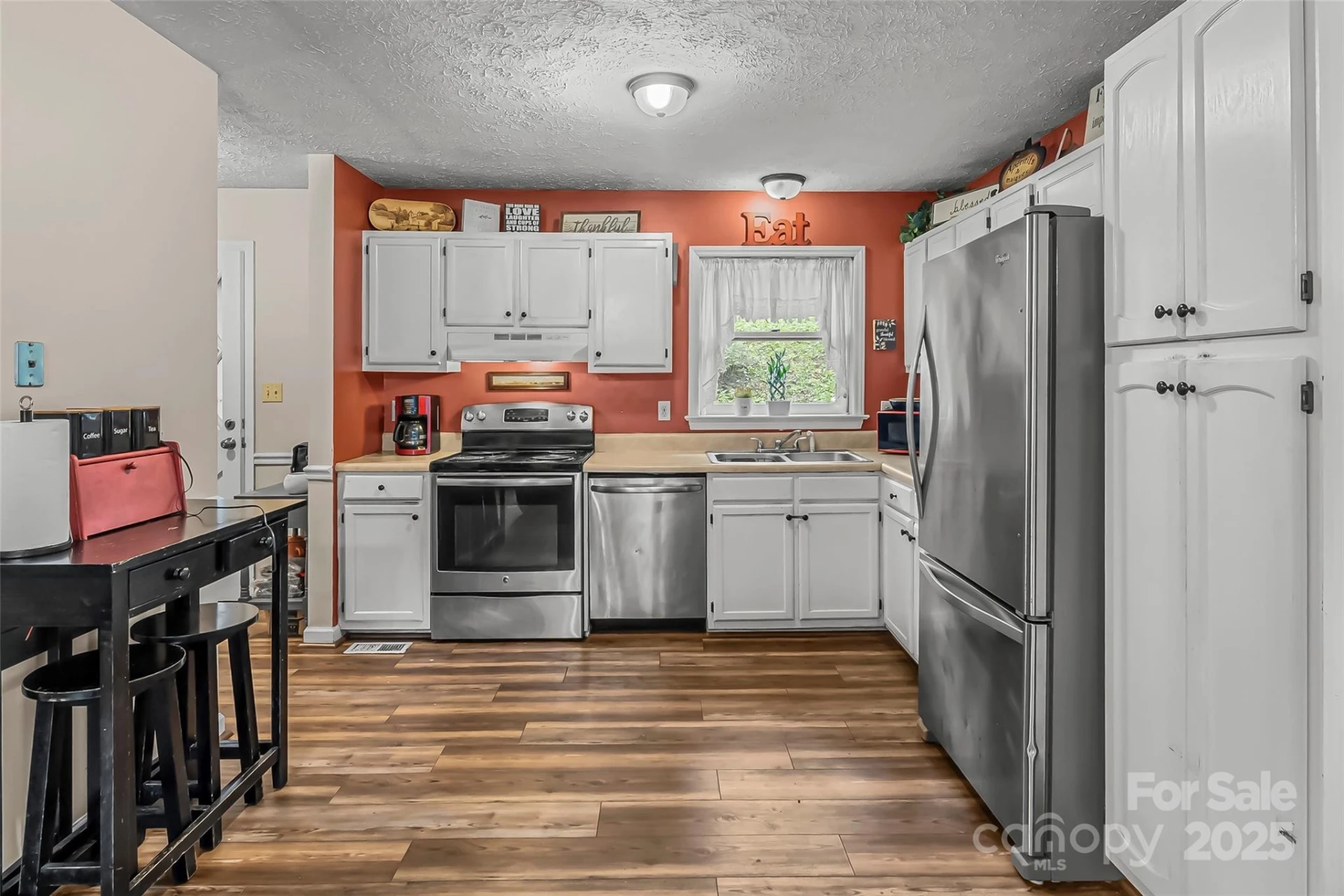 218 Davis Drive - Photo 3