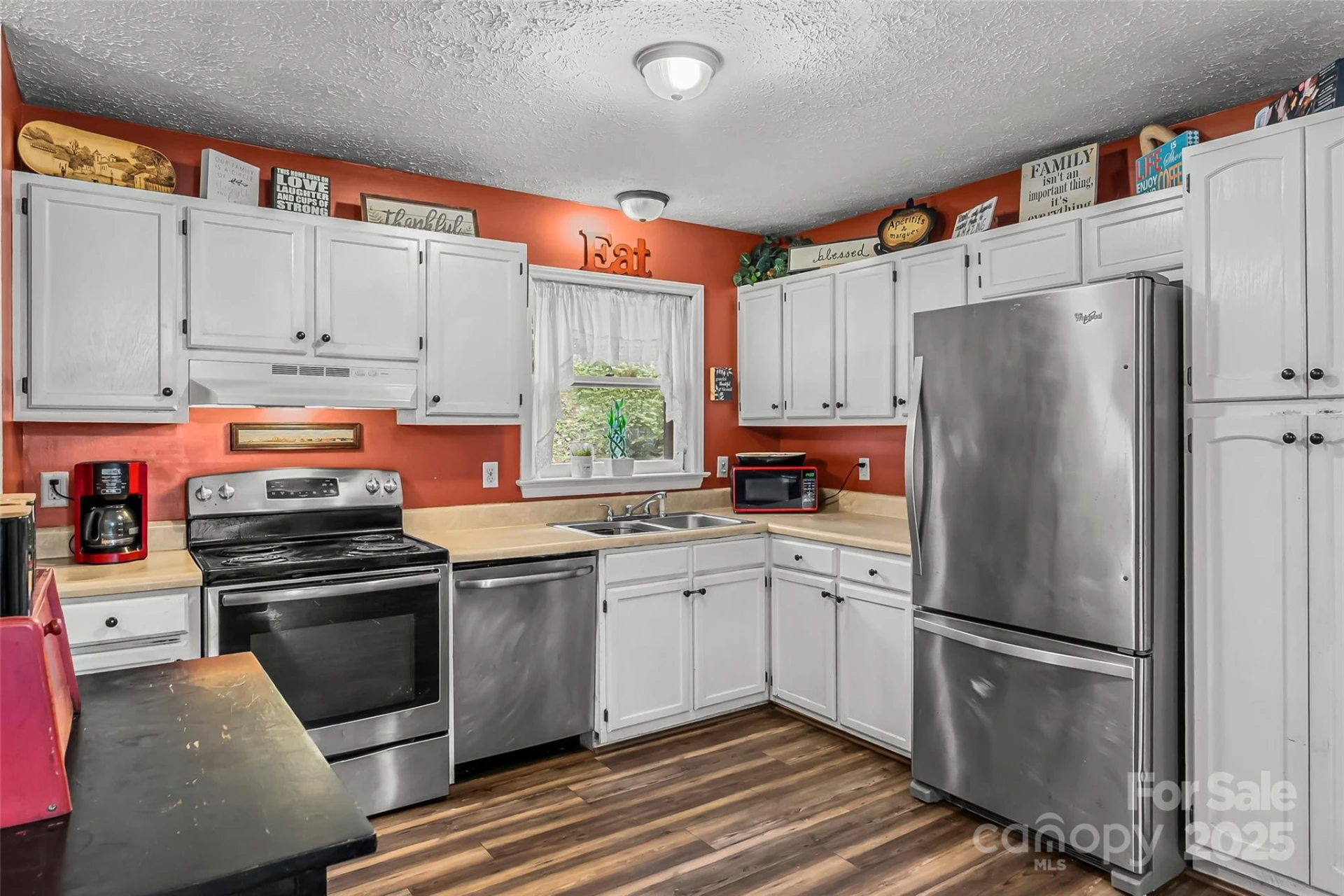 218 Davis Drive - Photo 4