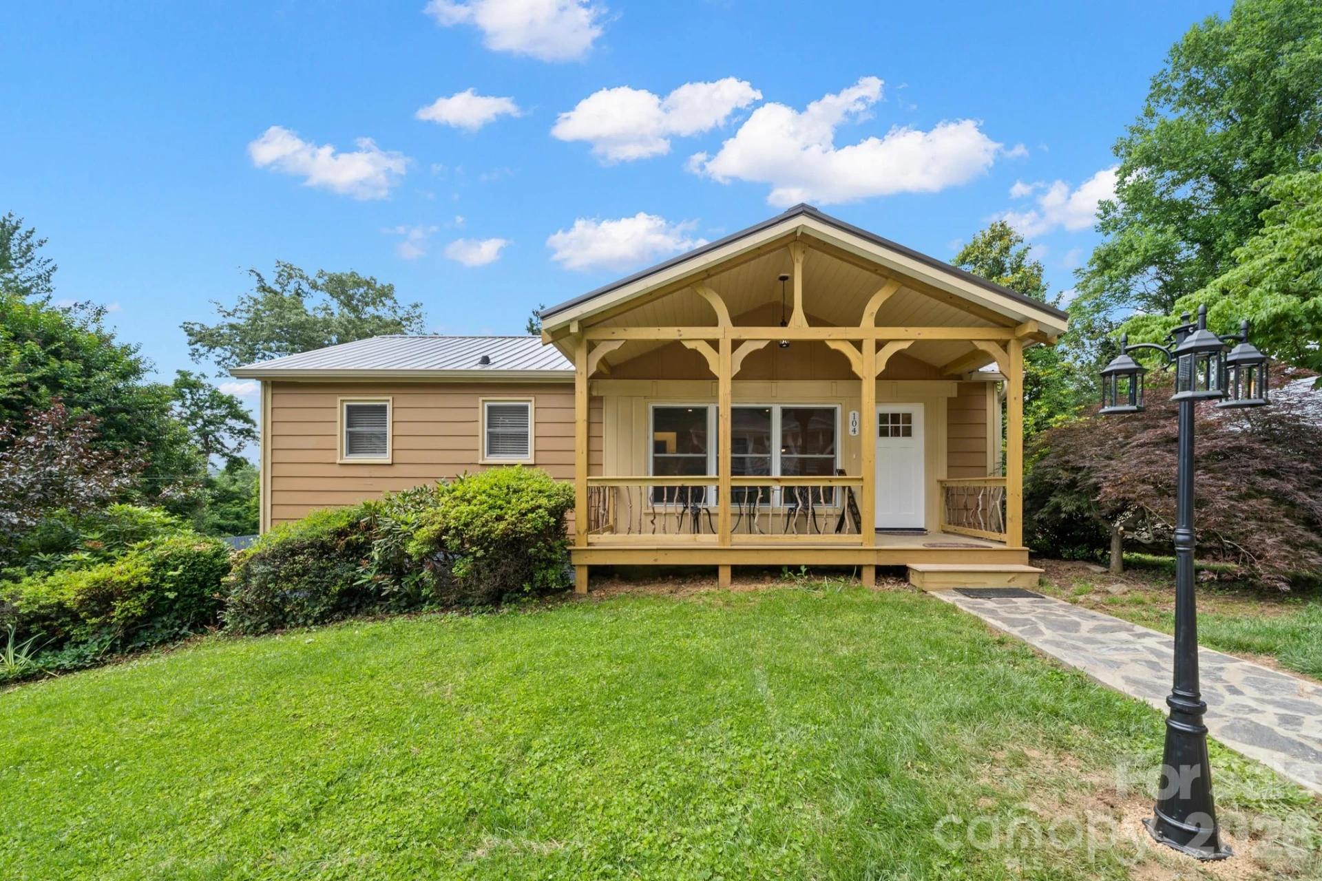 104 Maney Avenue - Photo 2