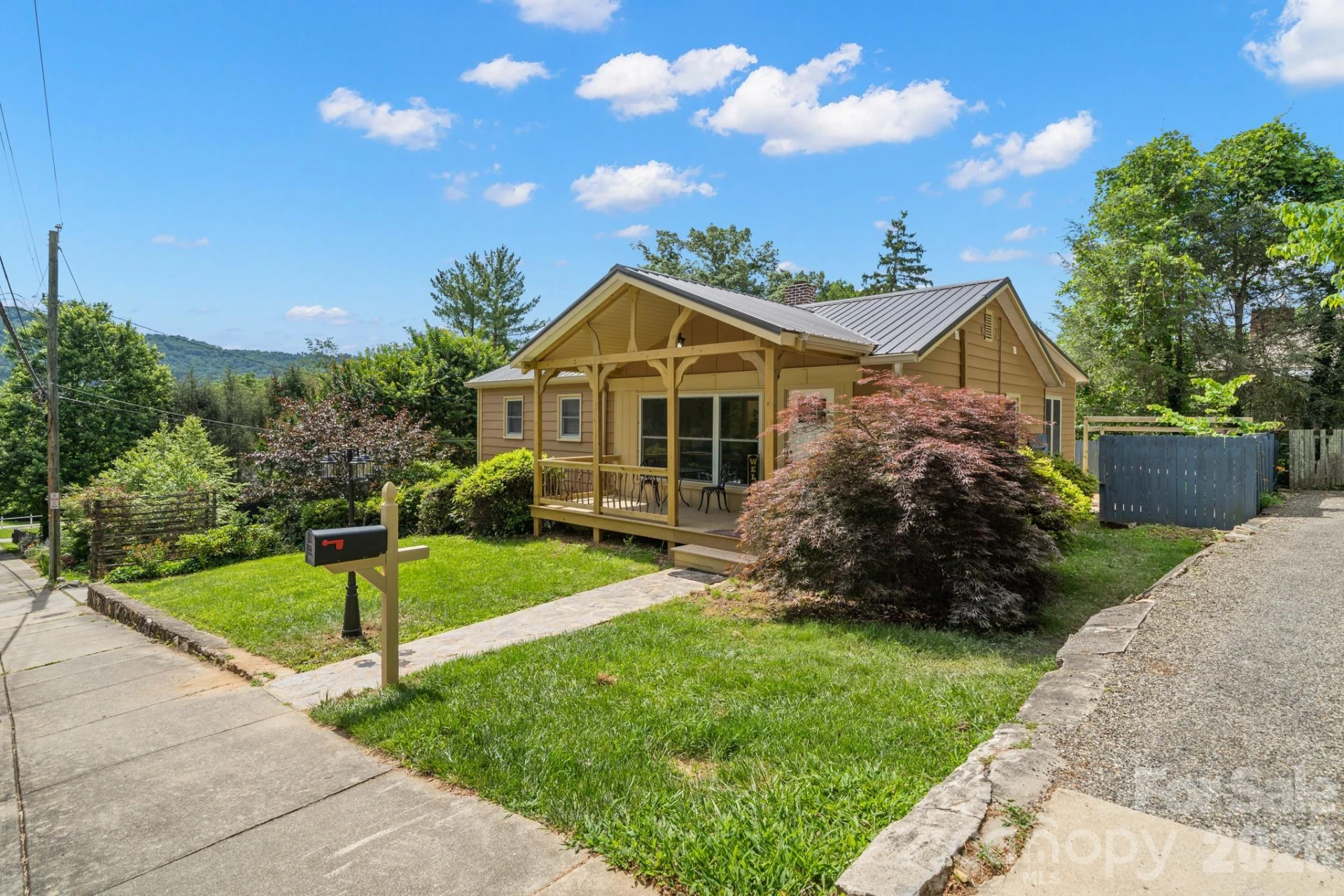 104 Maney Avenue - Photo 3