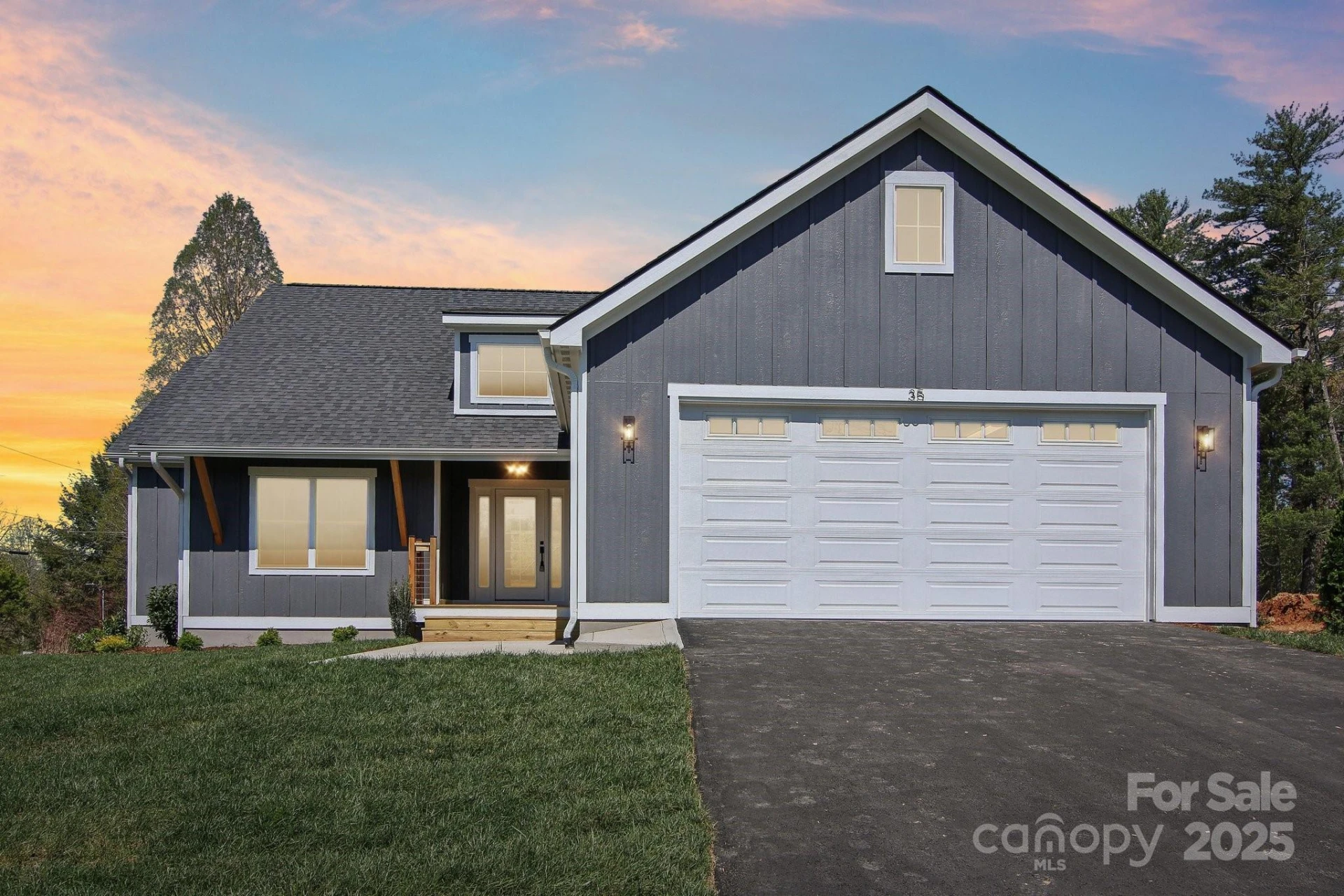 35 Haywood Park Drive - Photo 2