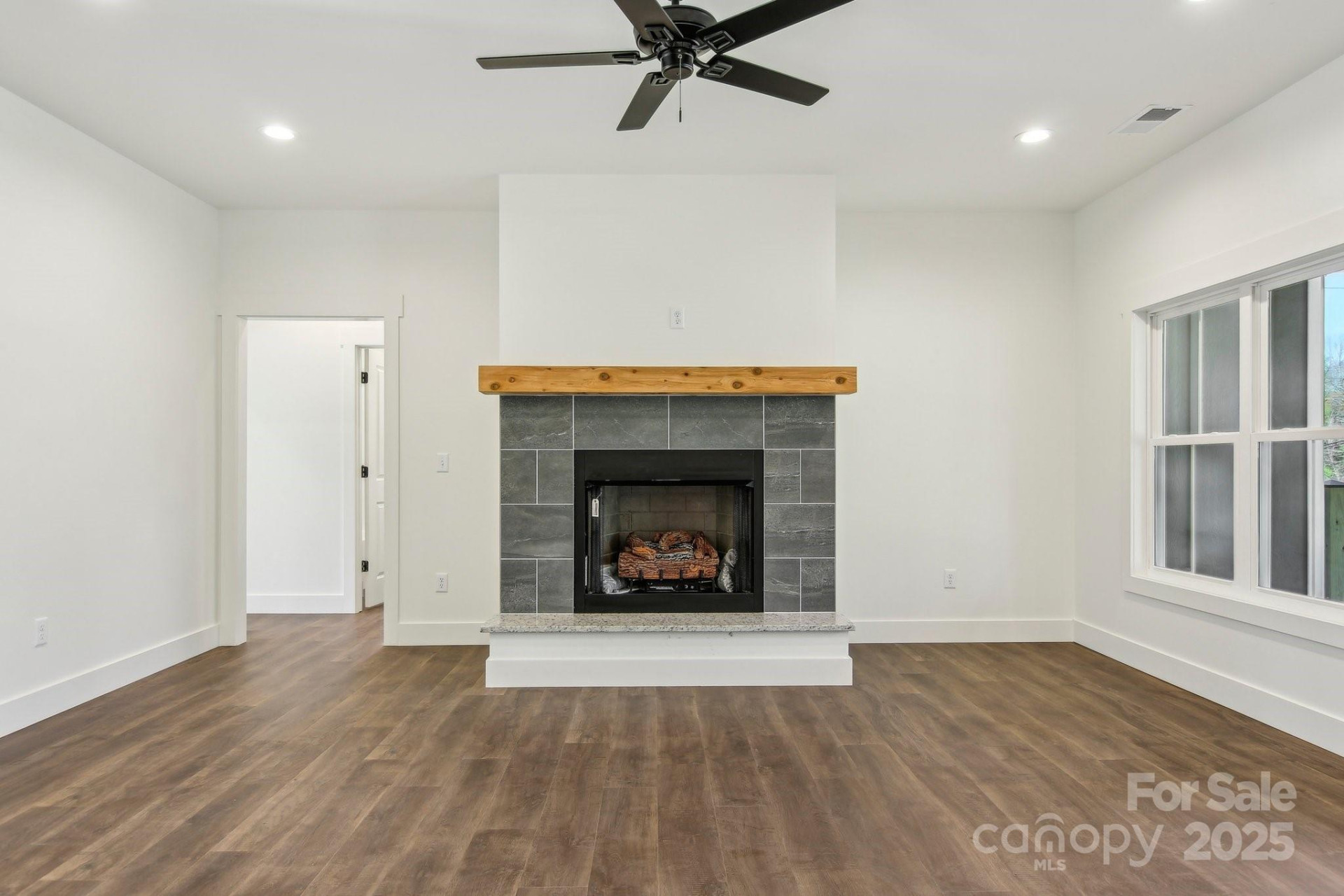 35 Haywood Park Drive - Photo 13