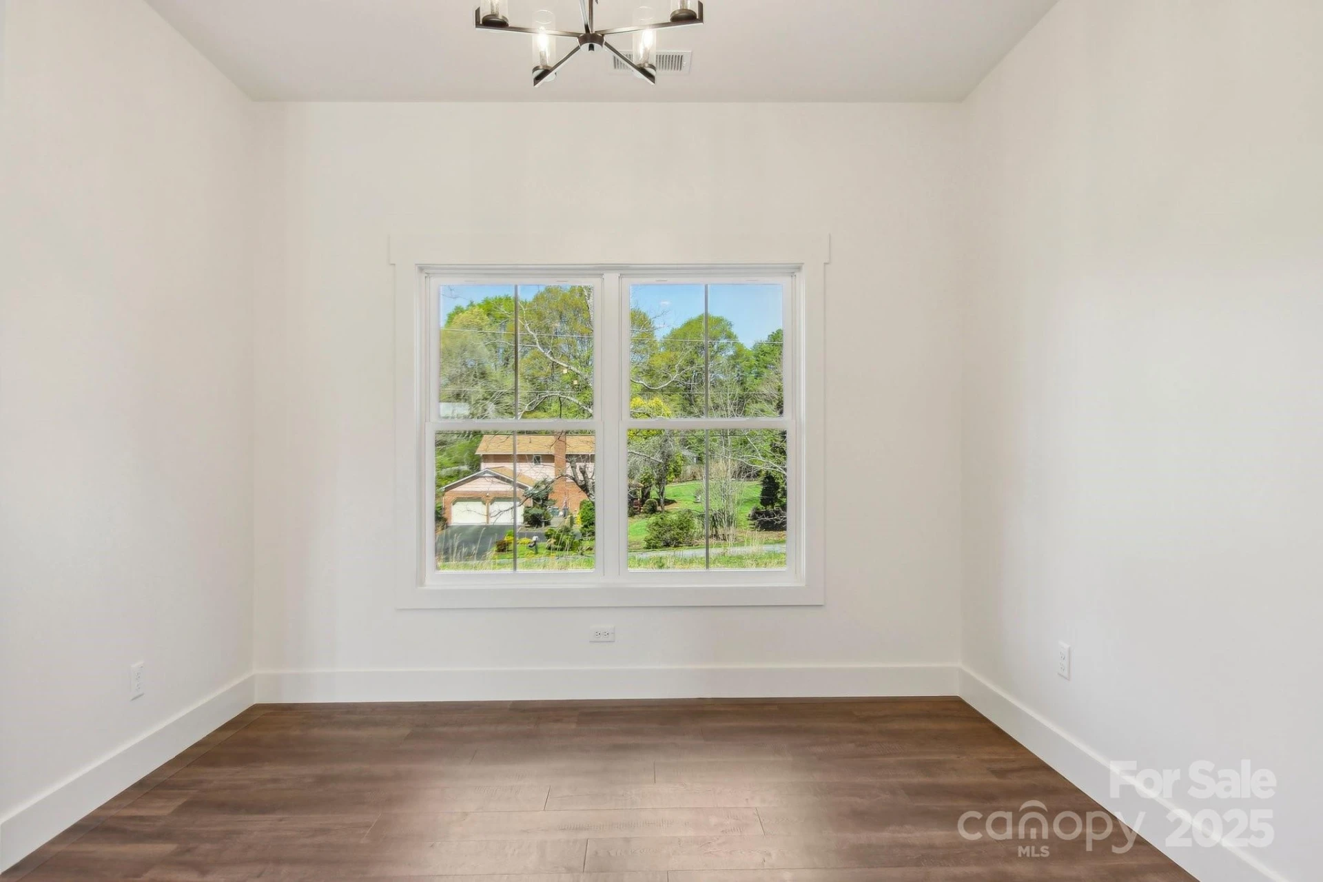 35 Haywood Park Drive - Photo 32