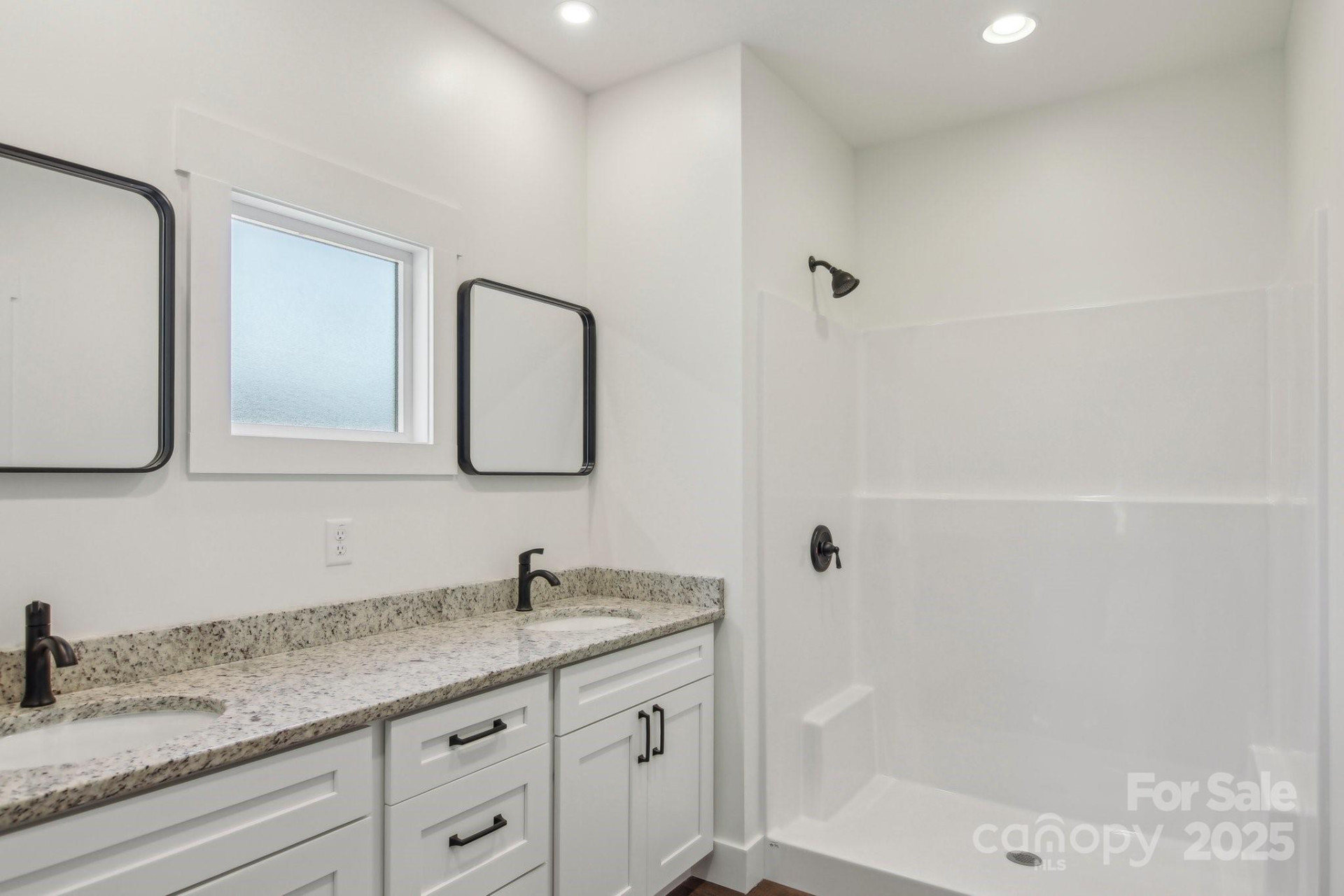 35 Haywood Park Drive - Photo 37