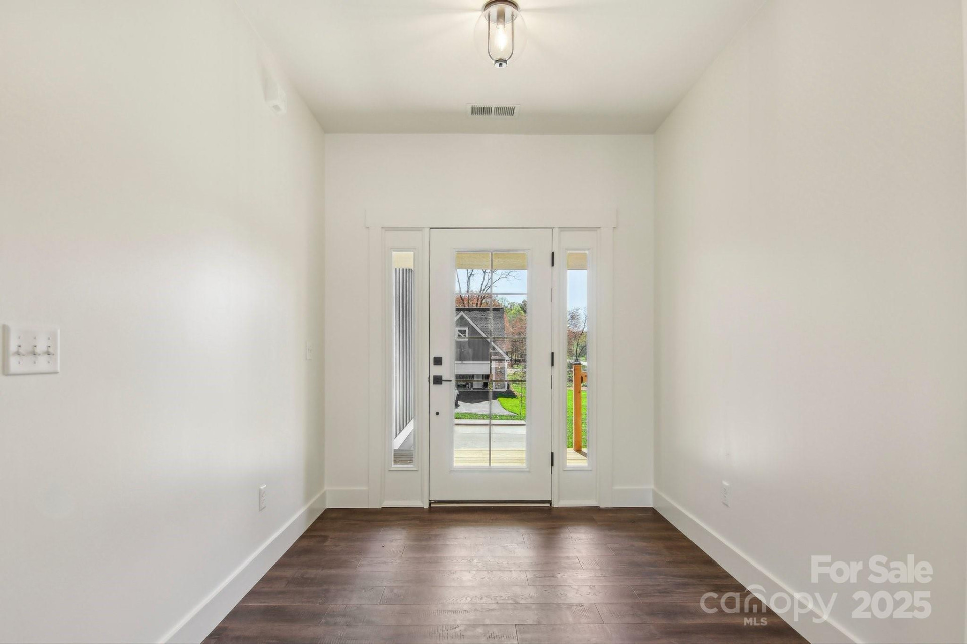 35 Haywood Park Drive - Photo 10