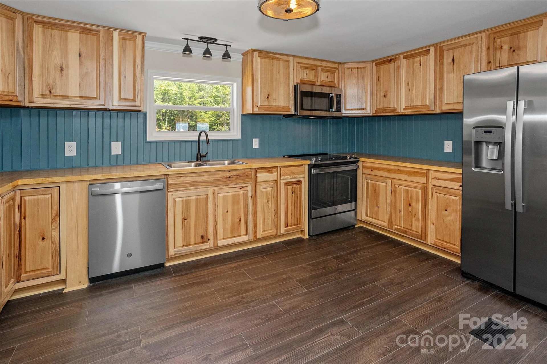 290 Boland Drive - Photo 14