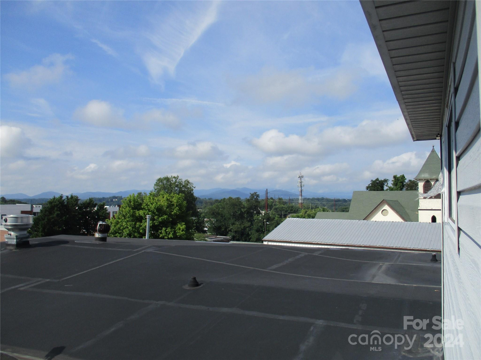 232 Haywood Street - Photo 9