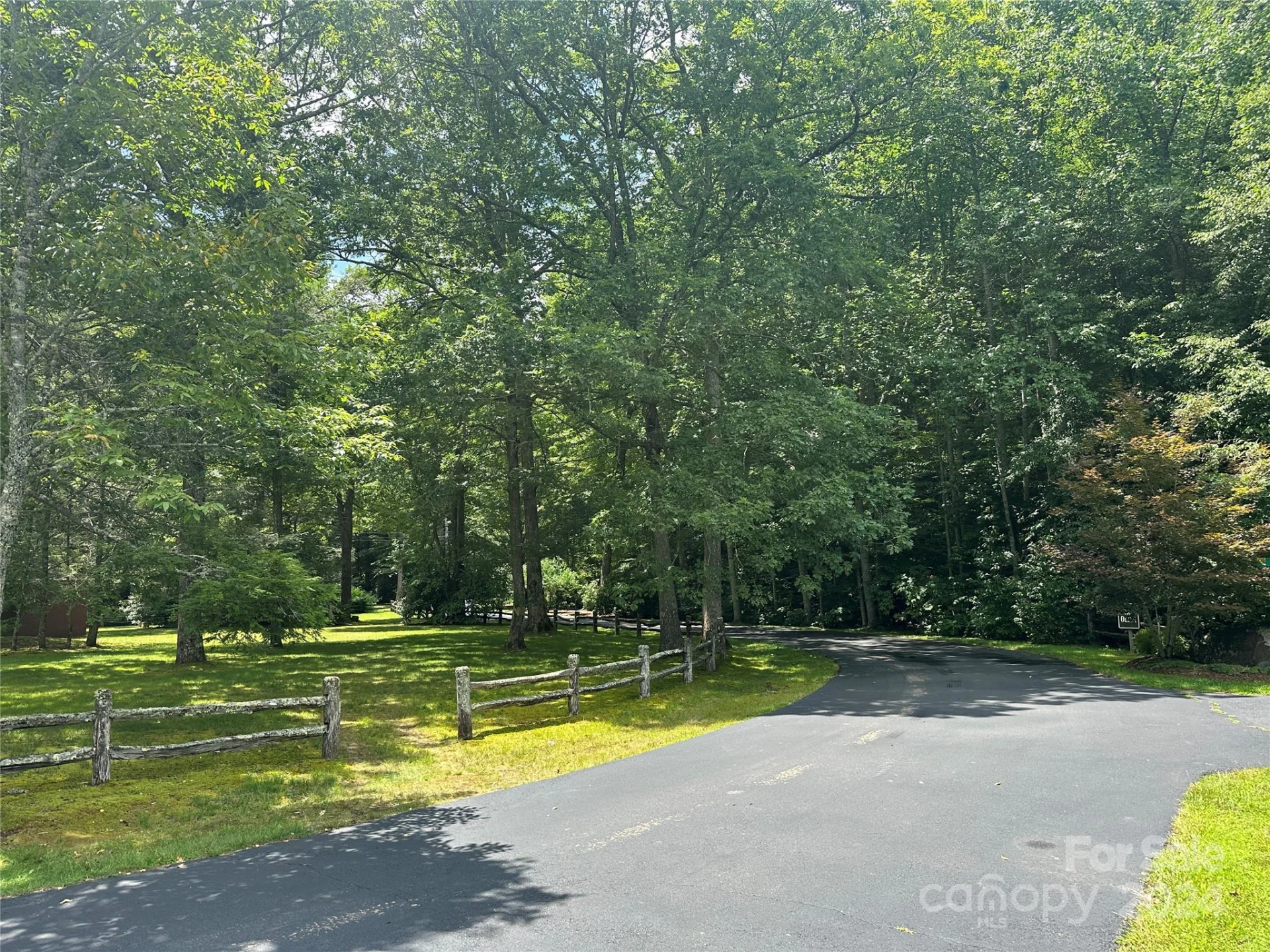 000 Falling Water Drive - Photo 22