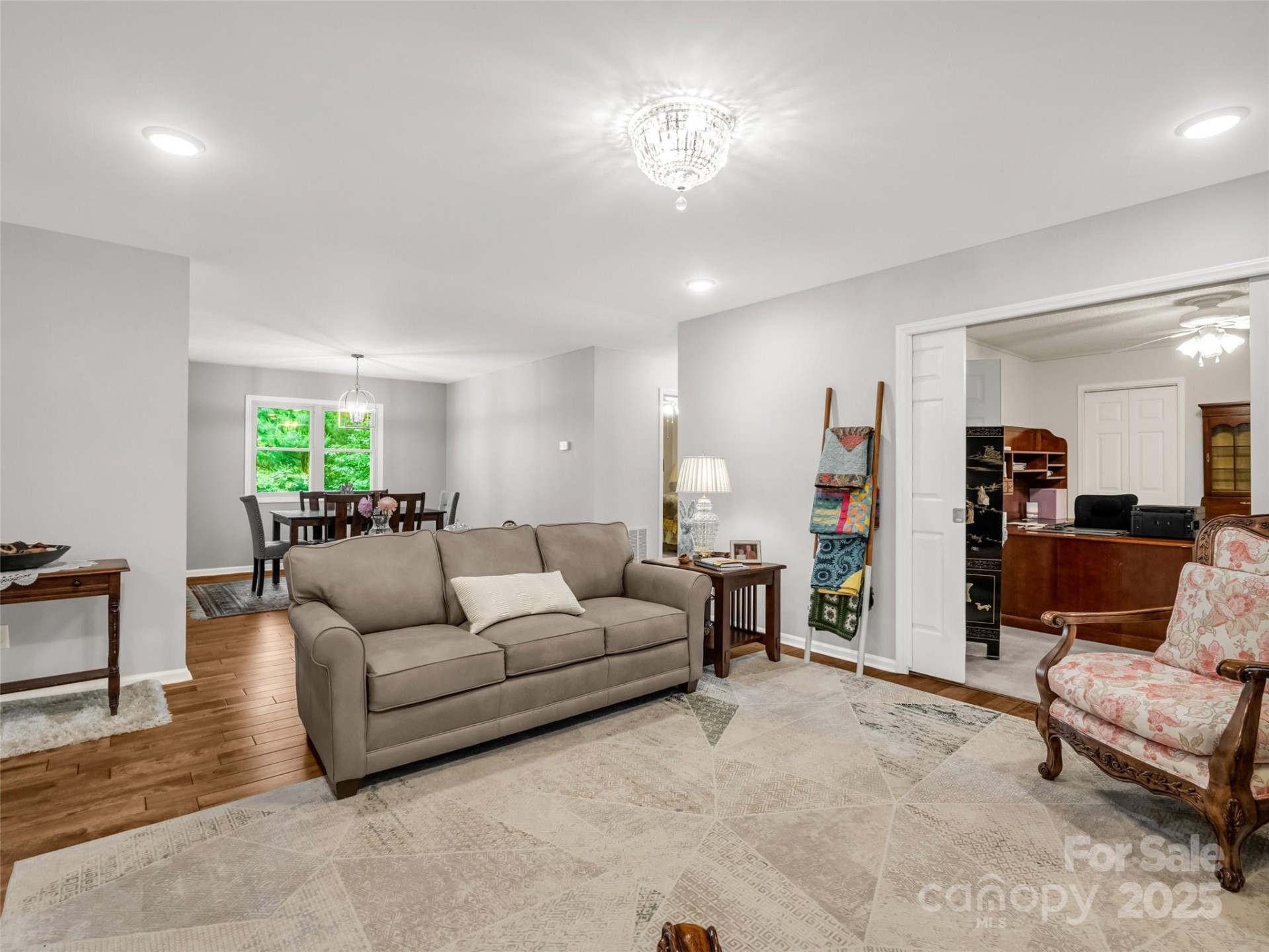 174 Chippendale Drive - Photo 14