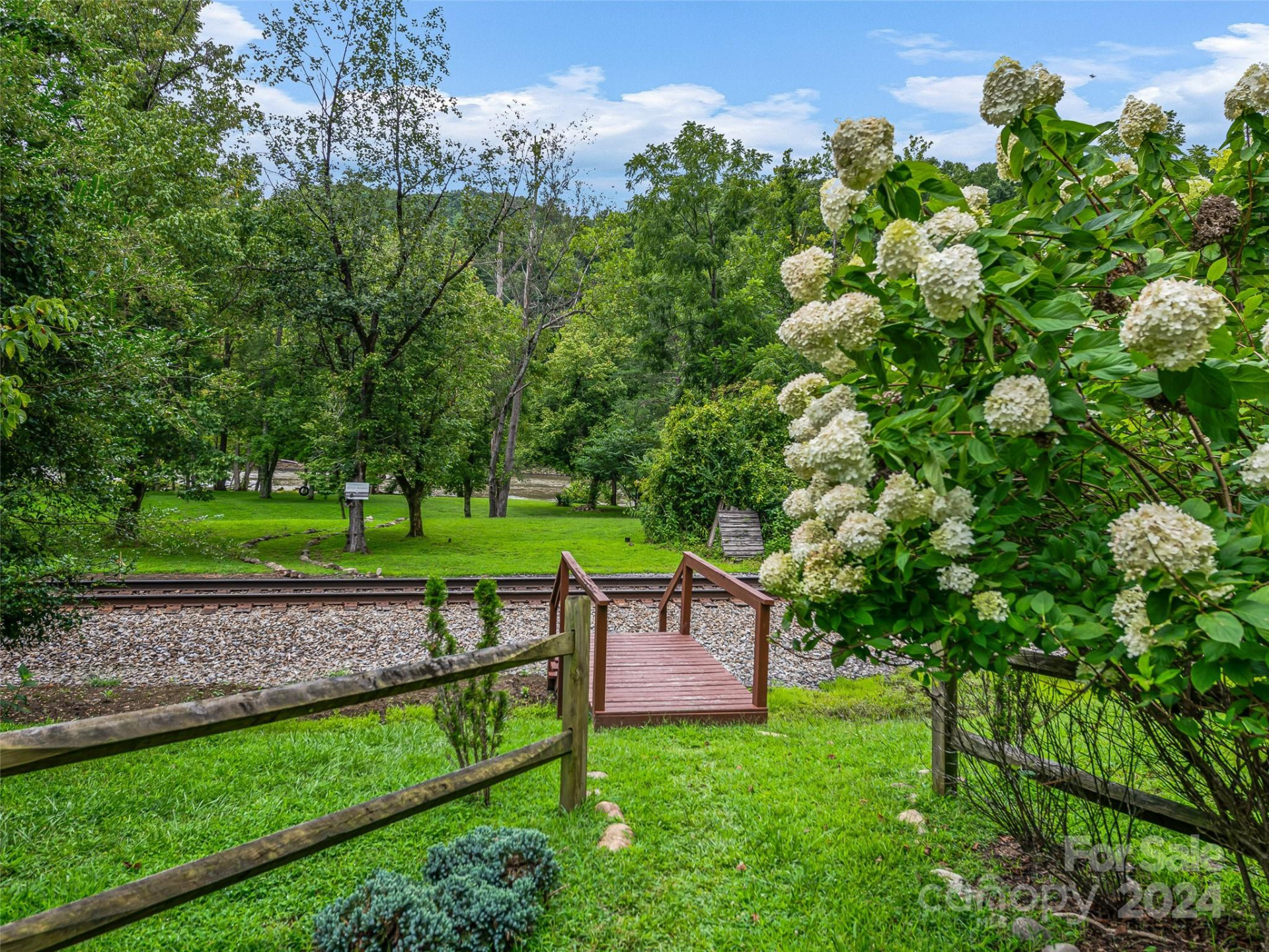 4155 French Broad Parkway - Photo 43