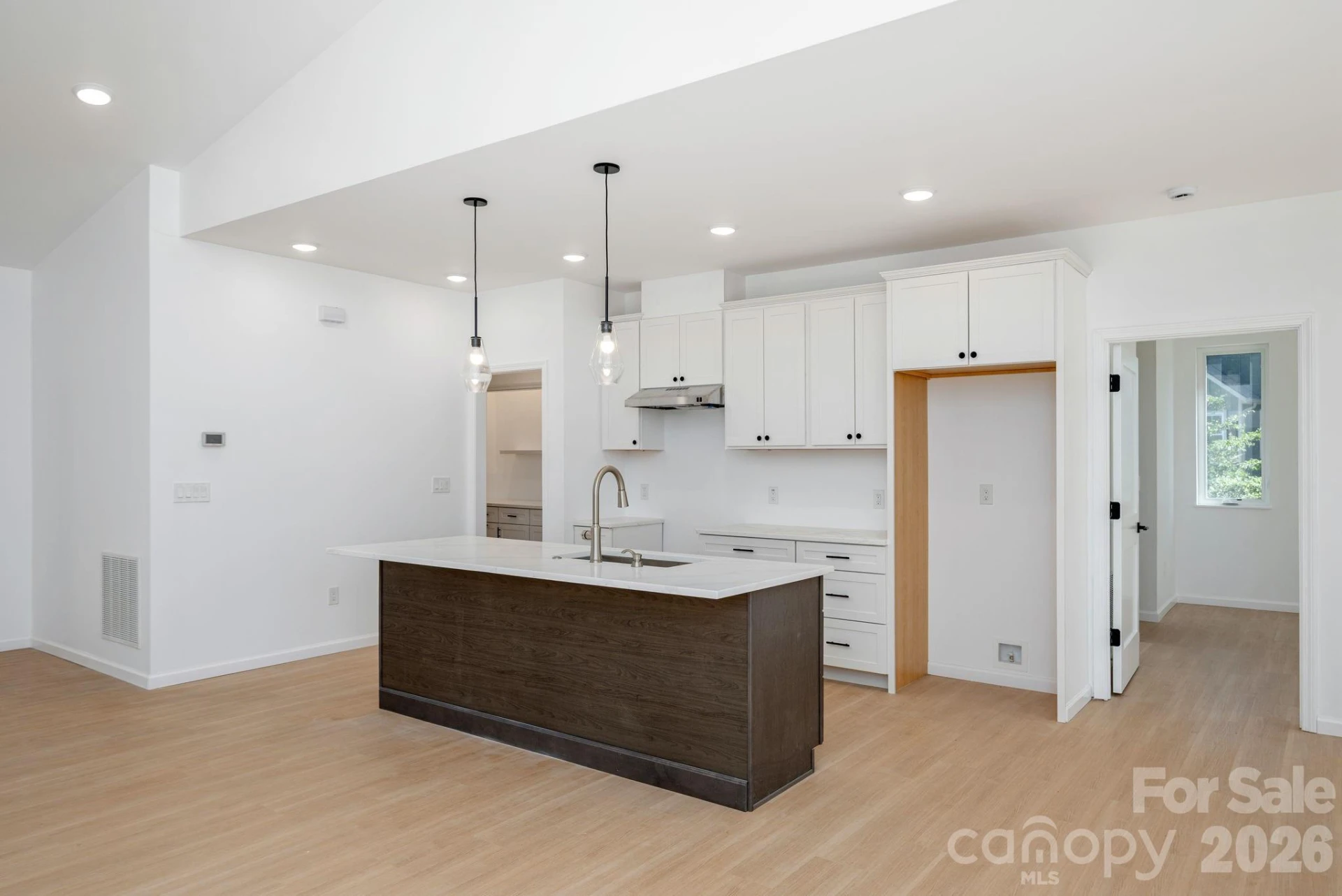 654 Hollybrook Drive - Photo 35