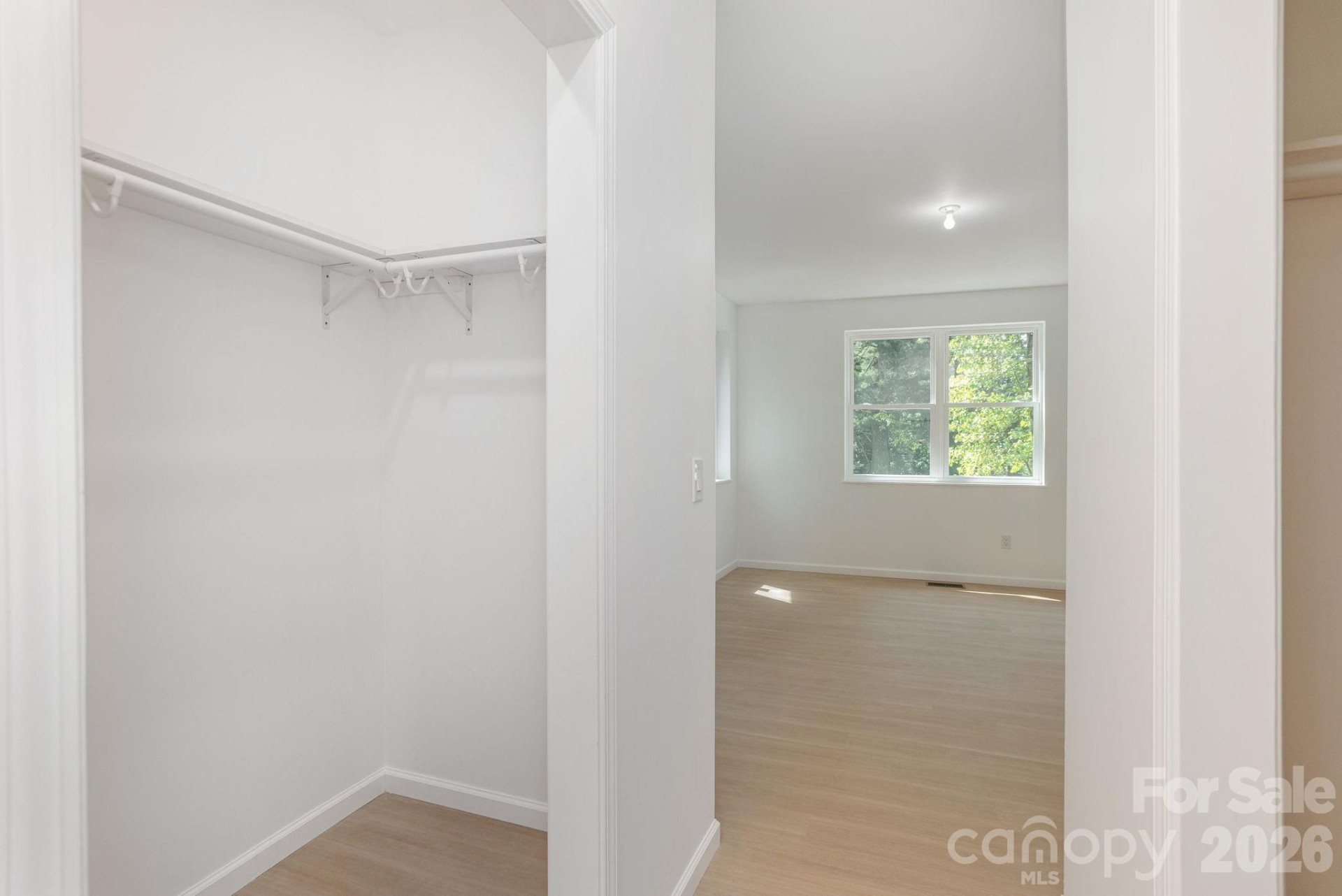 654 Hollybrook Drive - Photo 26