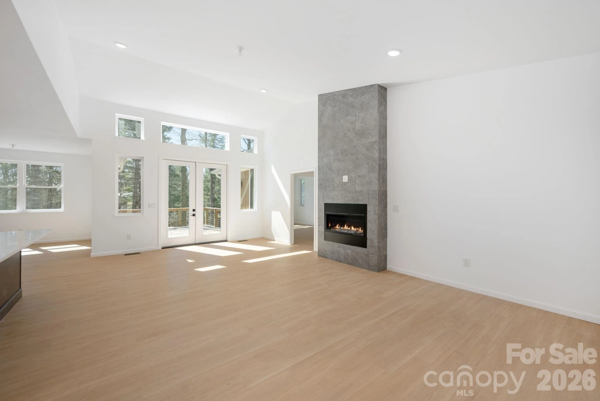 654 Hollybrook Drive - Photo 7