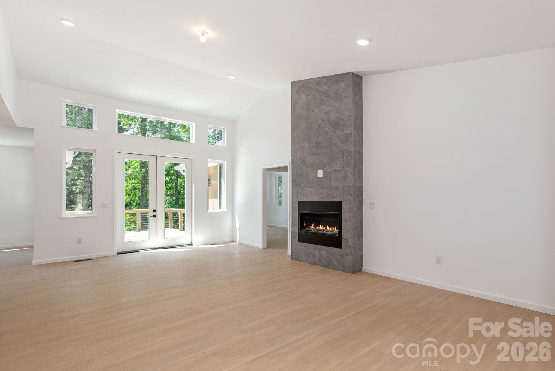 654 Hollybrook Drive - Photo 5