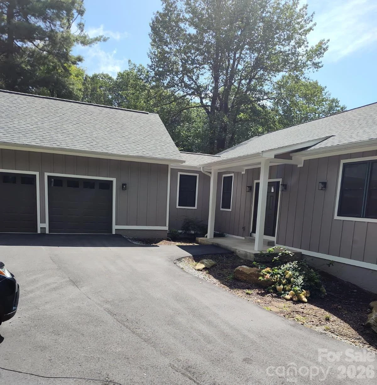 654 Hollybrook Drive - Photo 32