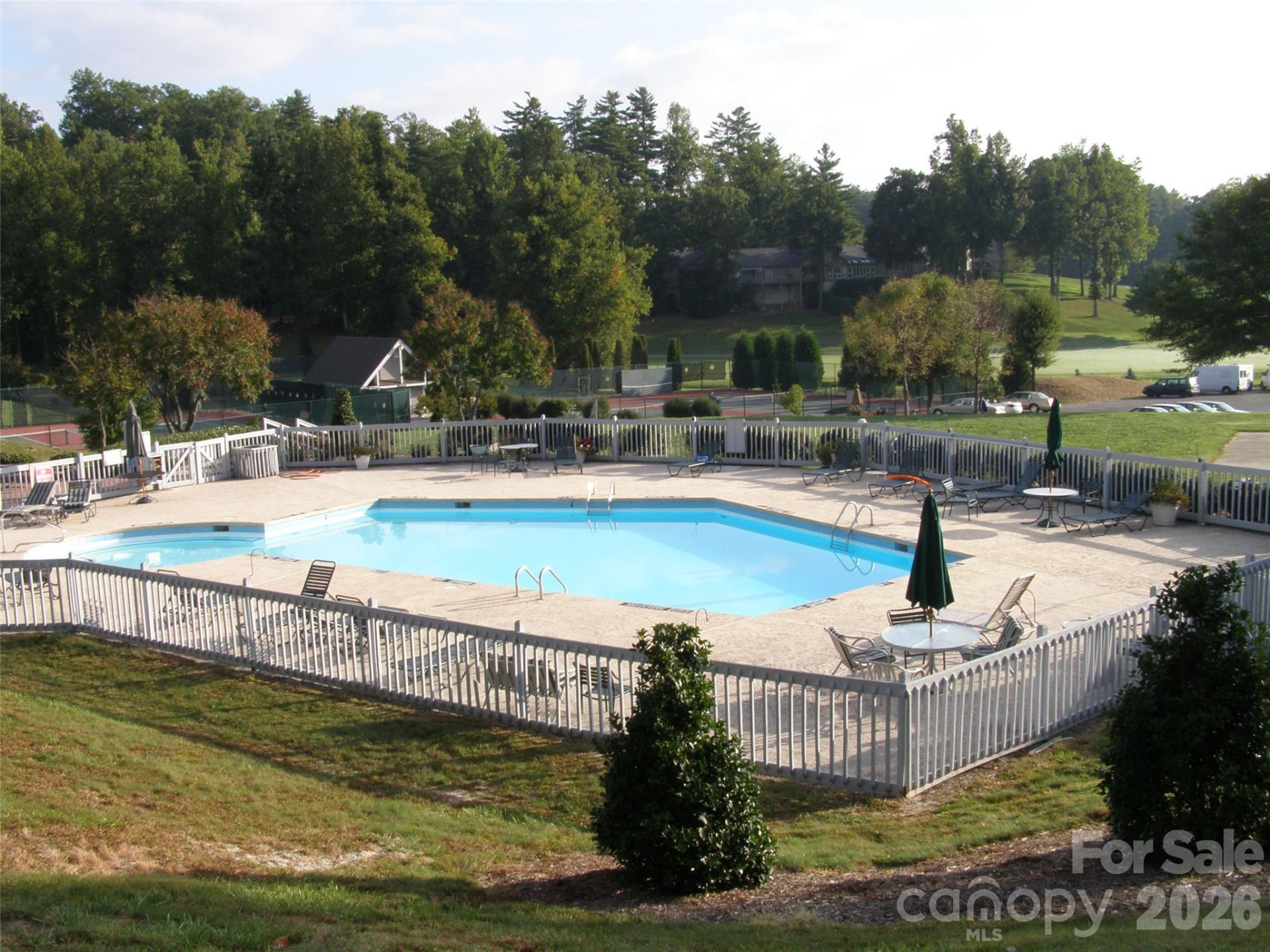 654 Hollybrook Drive - Photo 49