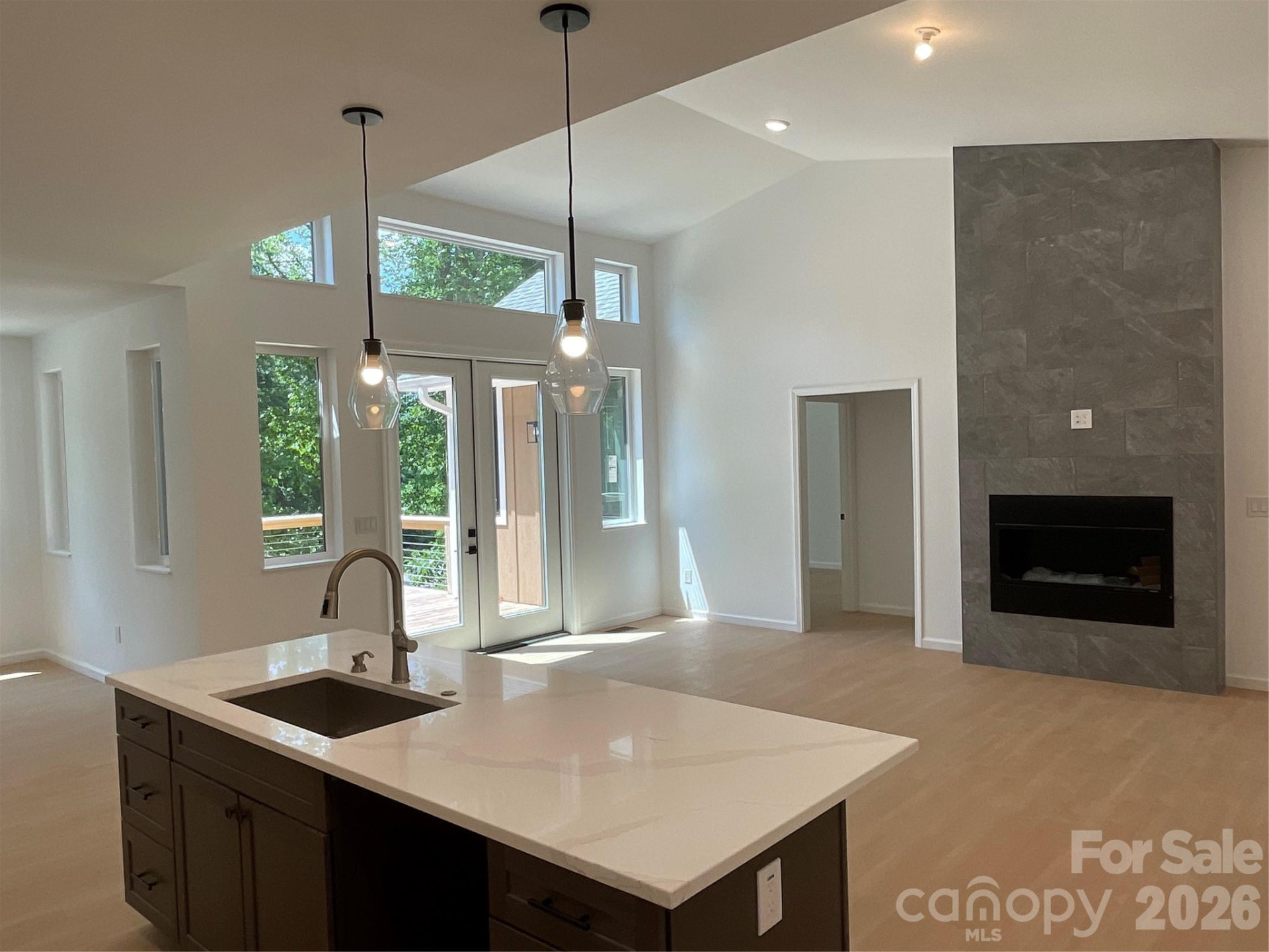 654 Hollybrook Drive - Photo 8