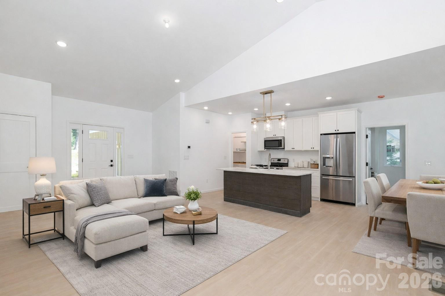 654 Hollybrook Drive - Photo 10