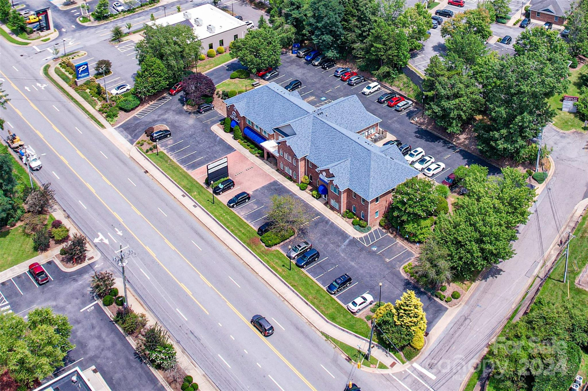 1978 Hendersonville Road - Photo 8