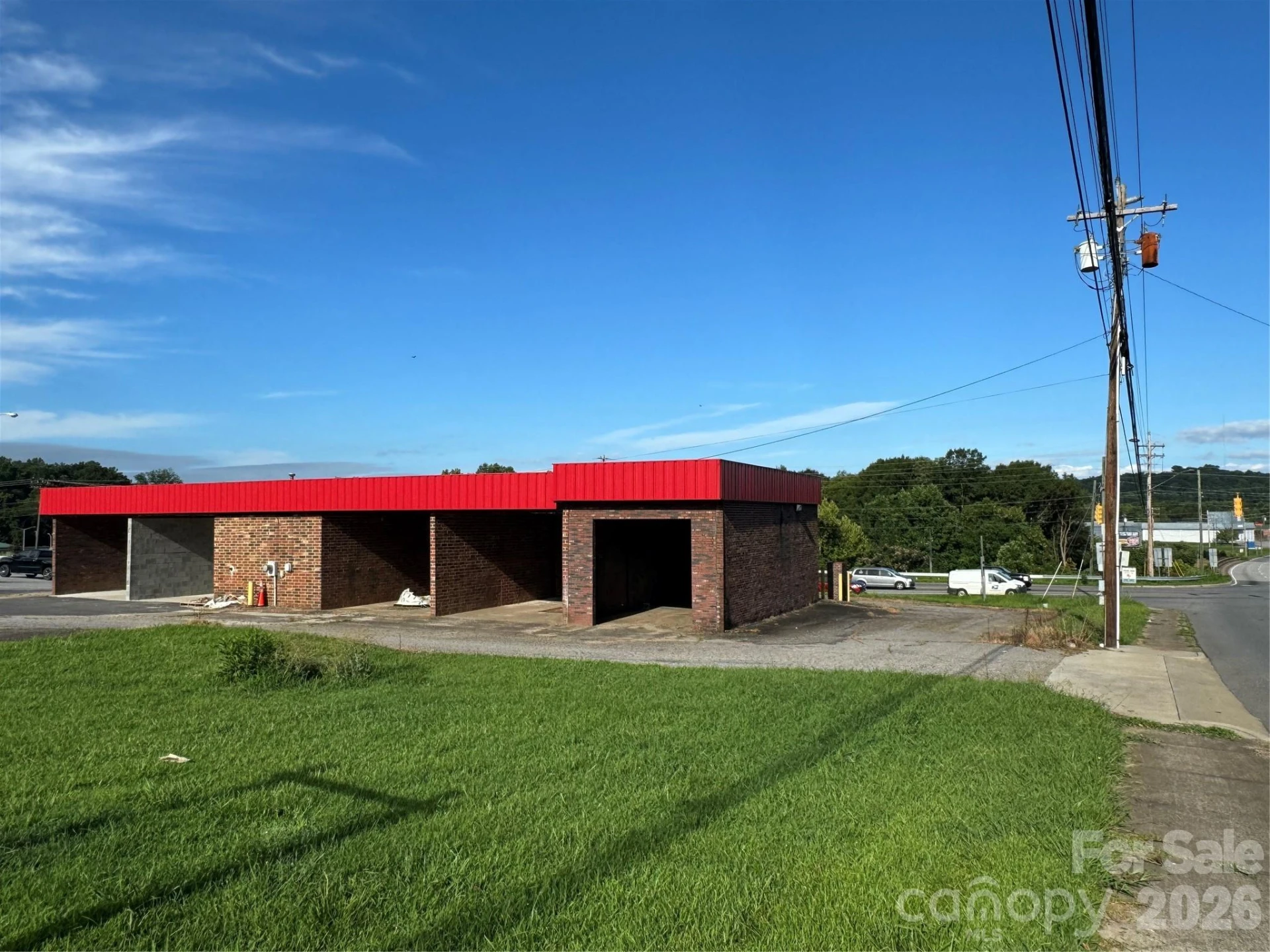 324 Sanford Drive - Photo 4