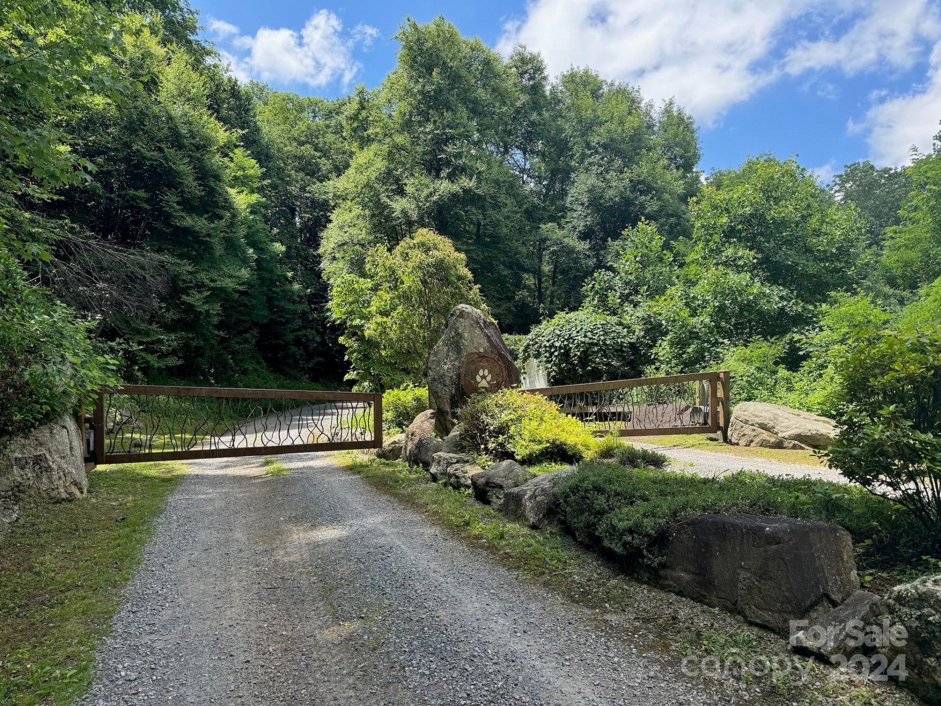 35 Flying Hawk Way - Photo 2