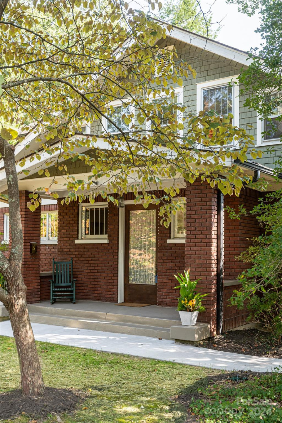 56 Sherwood Road - Photo 2