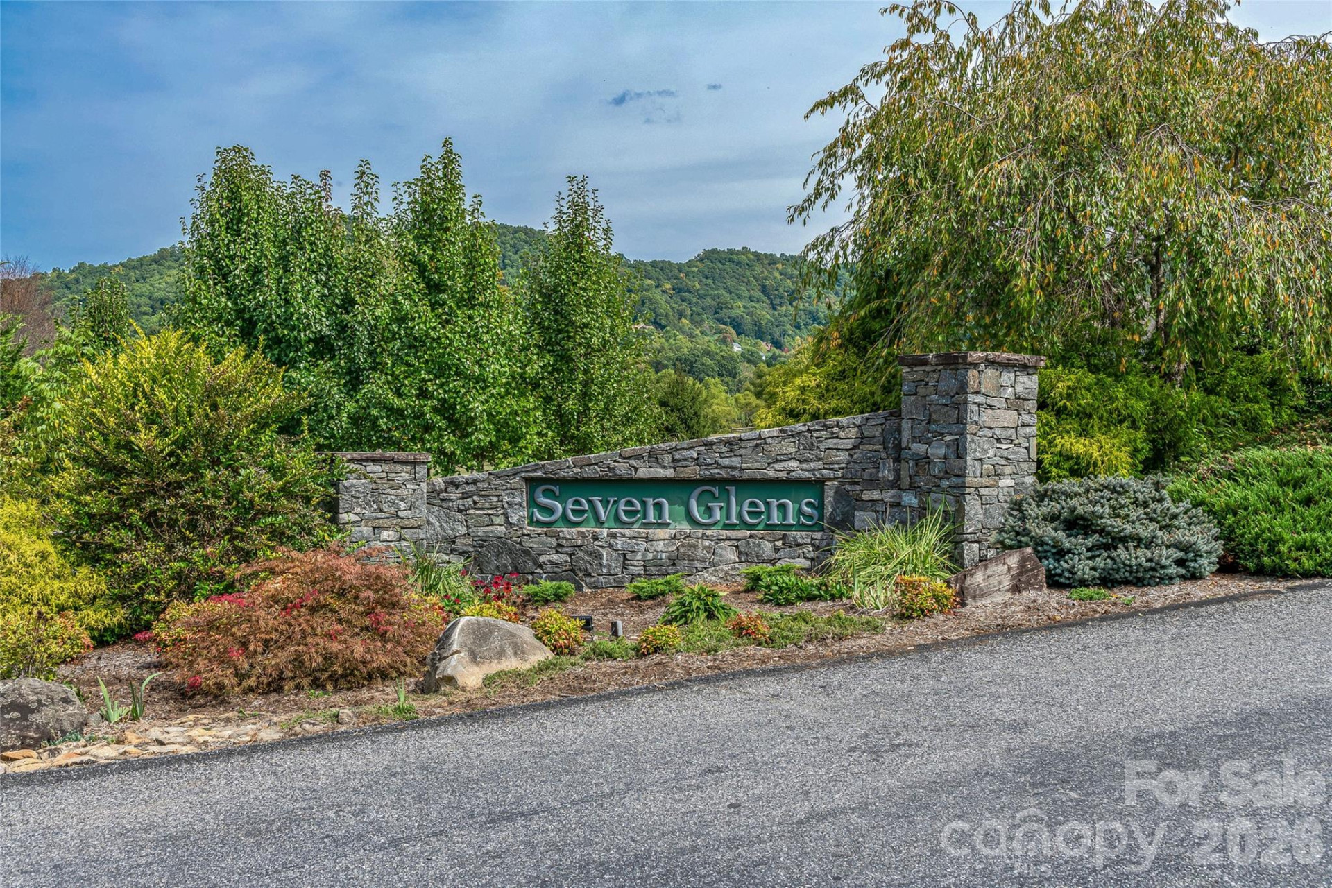 1380 Seven Glens Drive - Photo 28