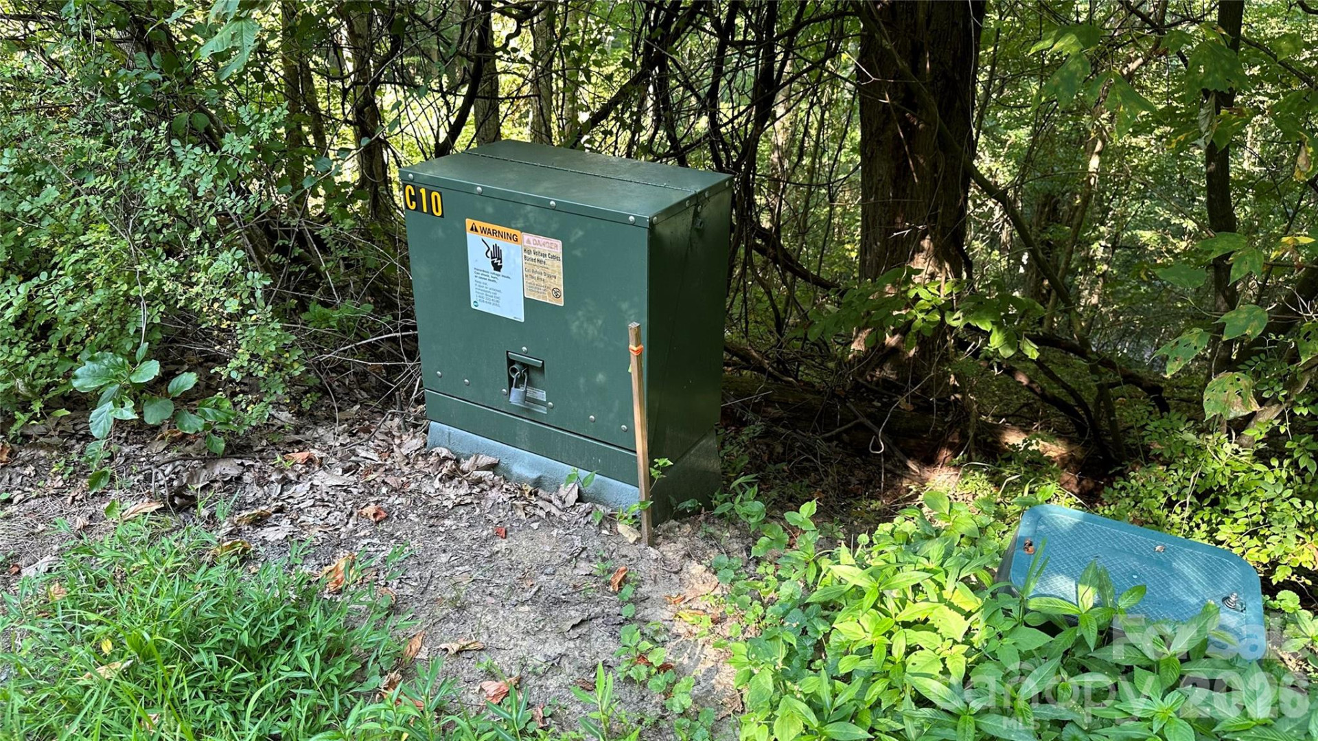 1380 Seven Glens Drive - Photo 4