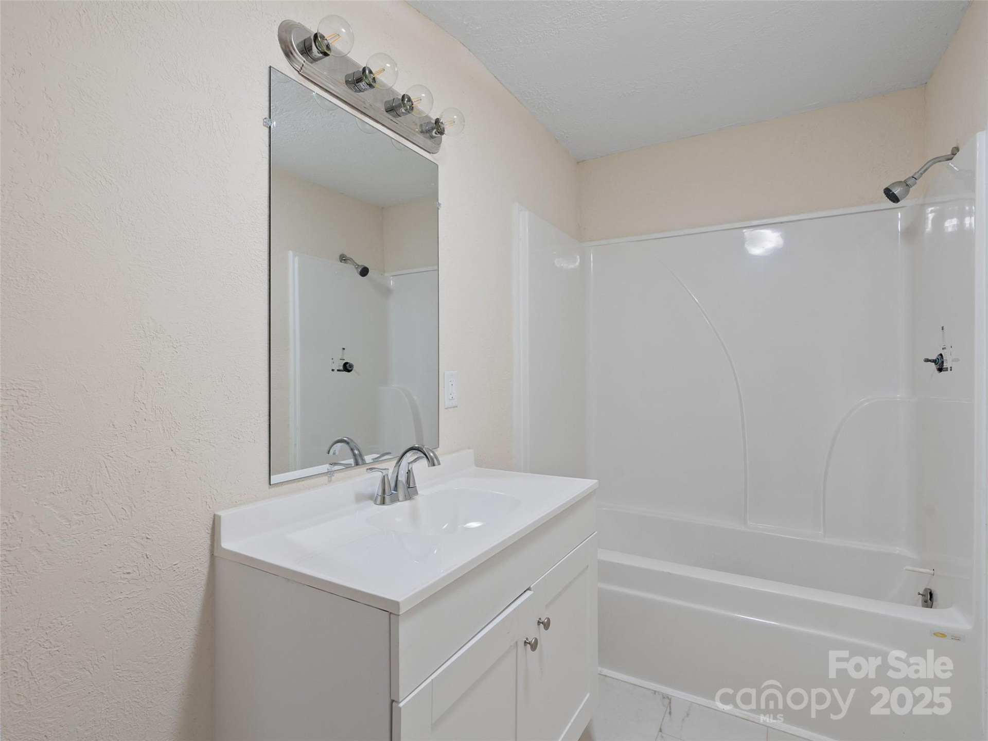 290 Killian Street - Photo 13