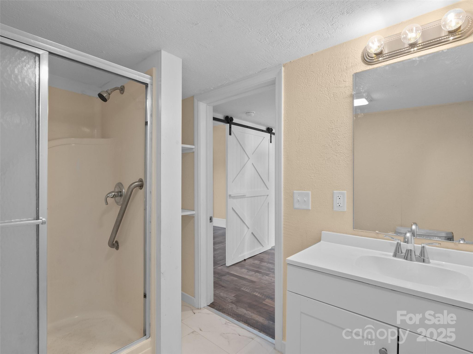 290 Killian Street - Photo 17