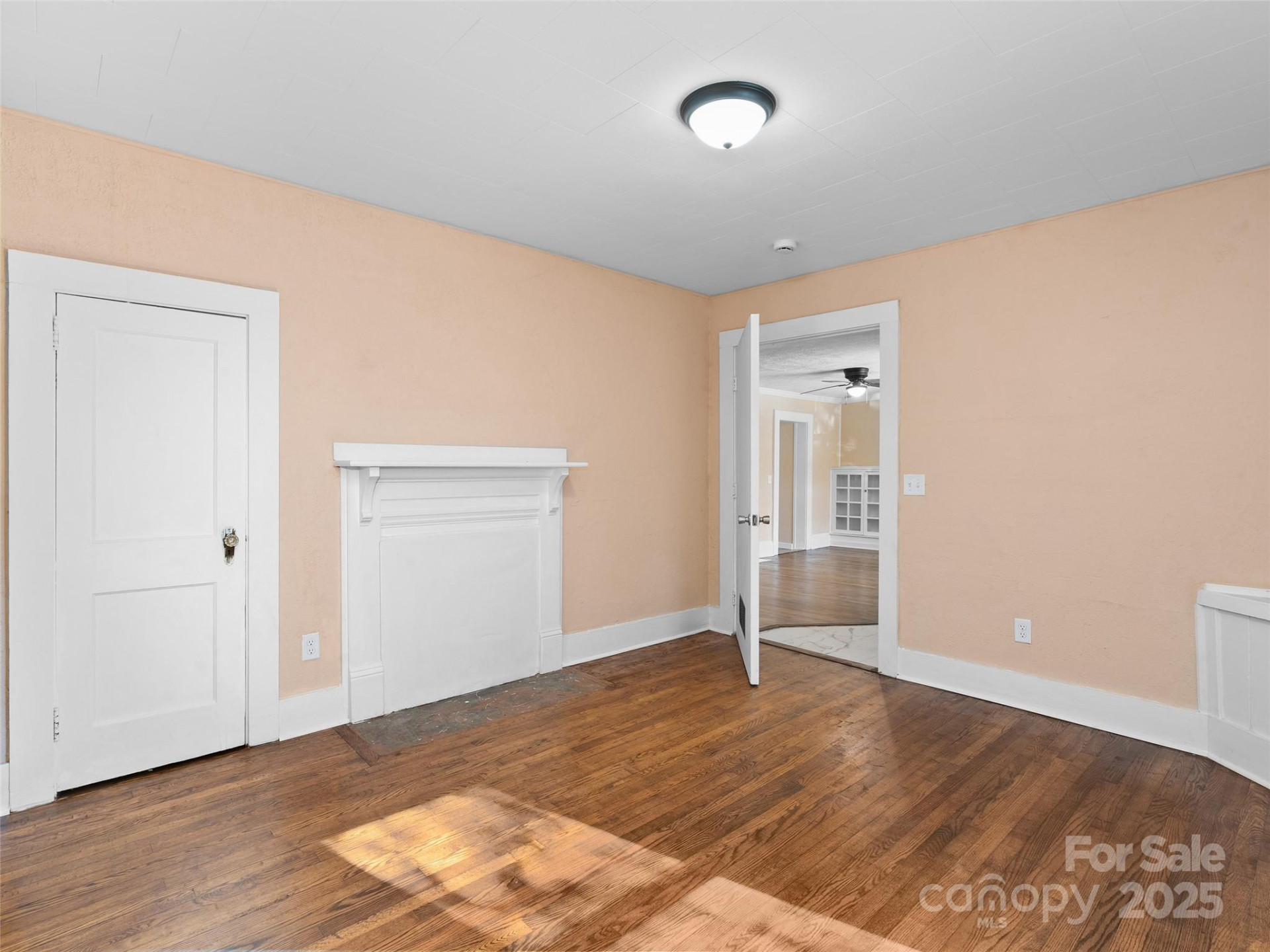 290 Killian Street - Photo 7
