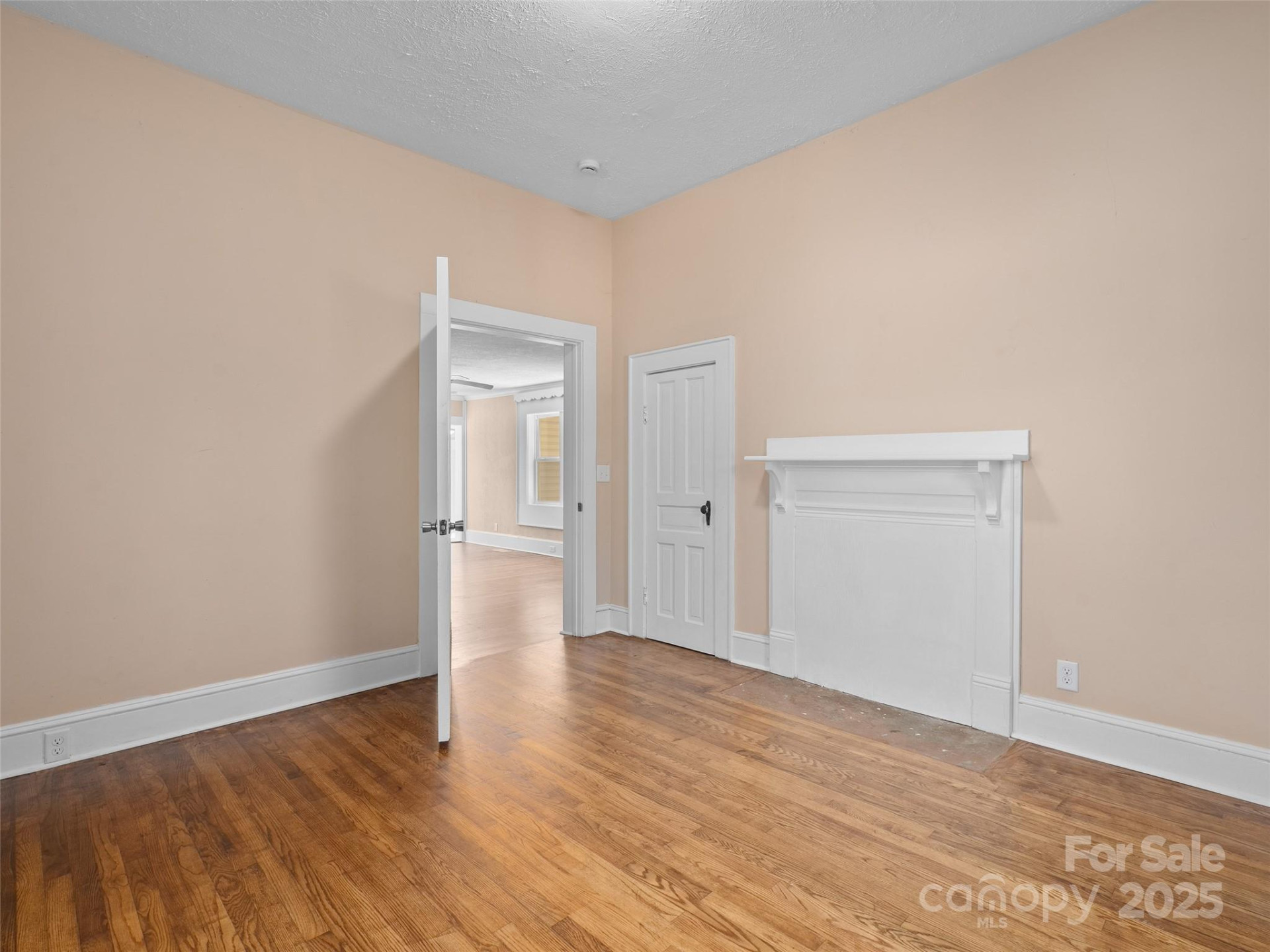 290 Killian Street - Photo 9
