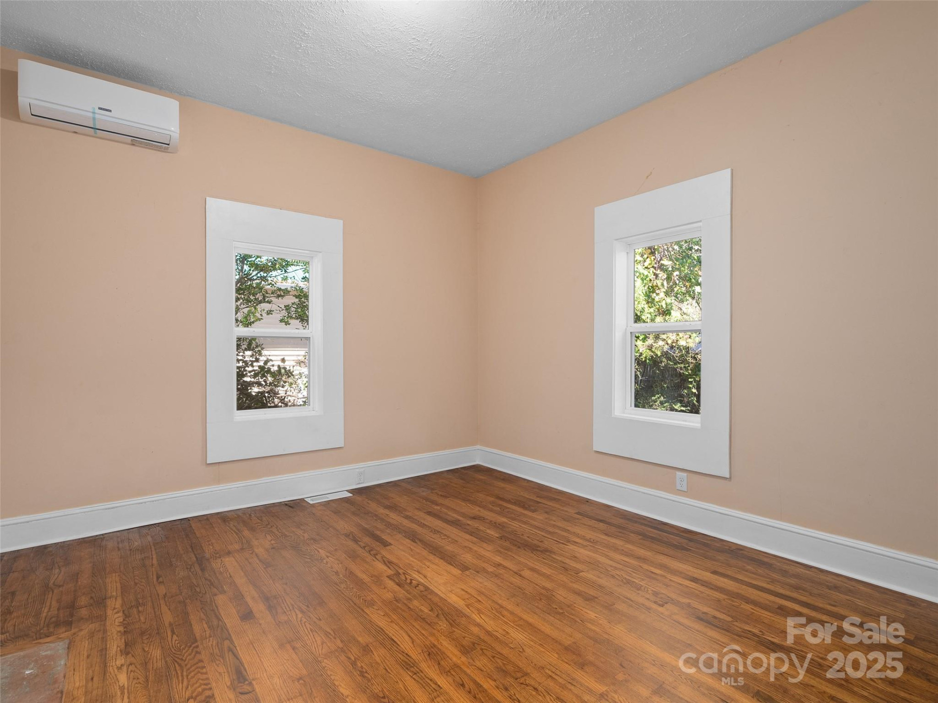 290 Killian Street - Photo 10
