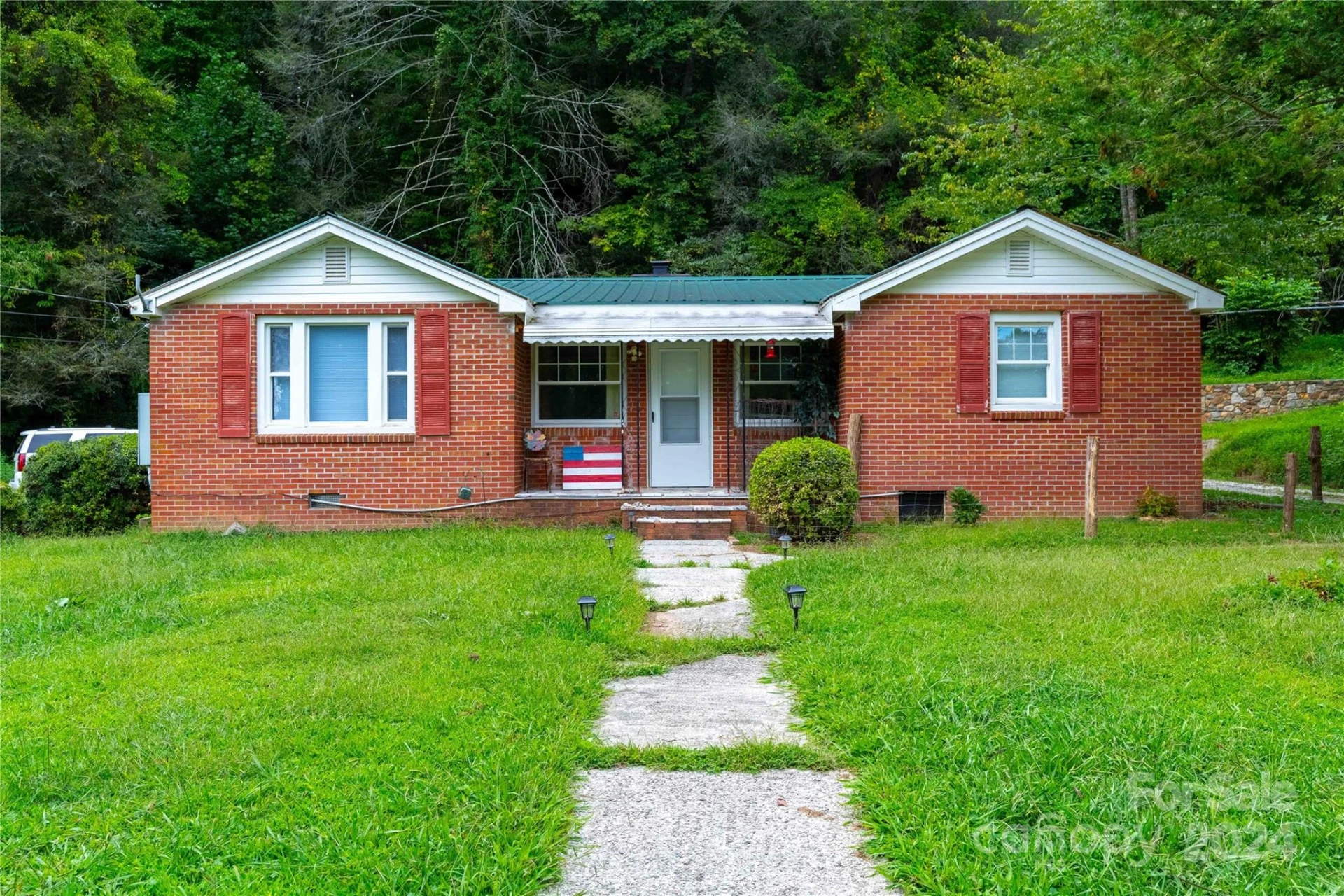 603 Halsbury Avenue