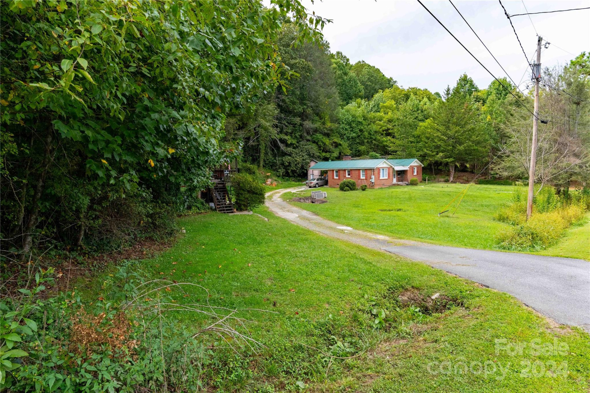 603 Halsbury Avenue - Photo 18