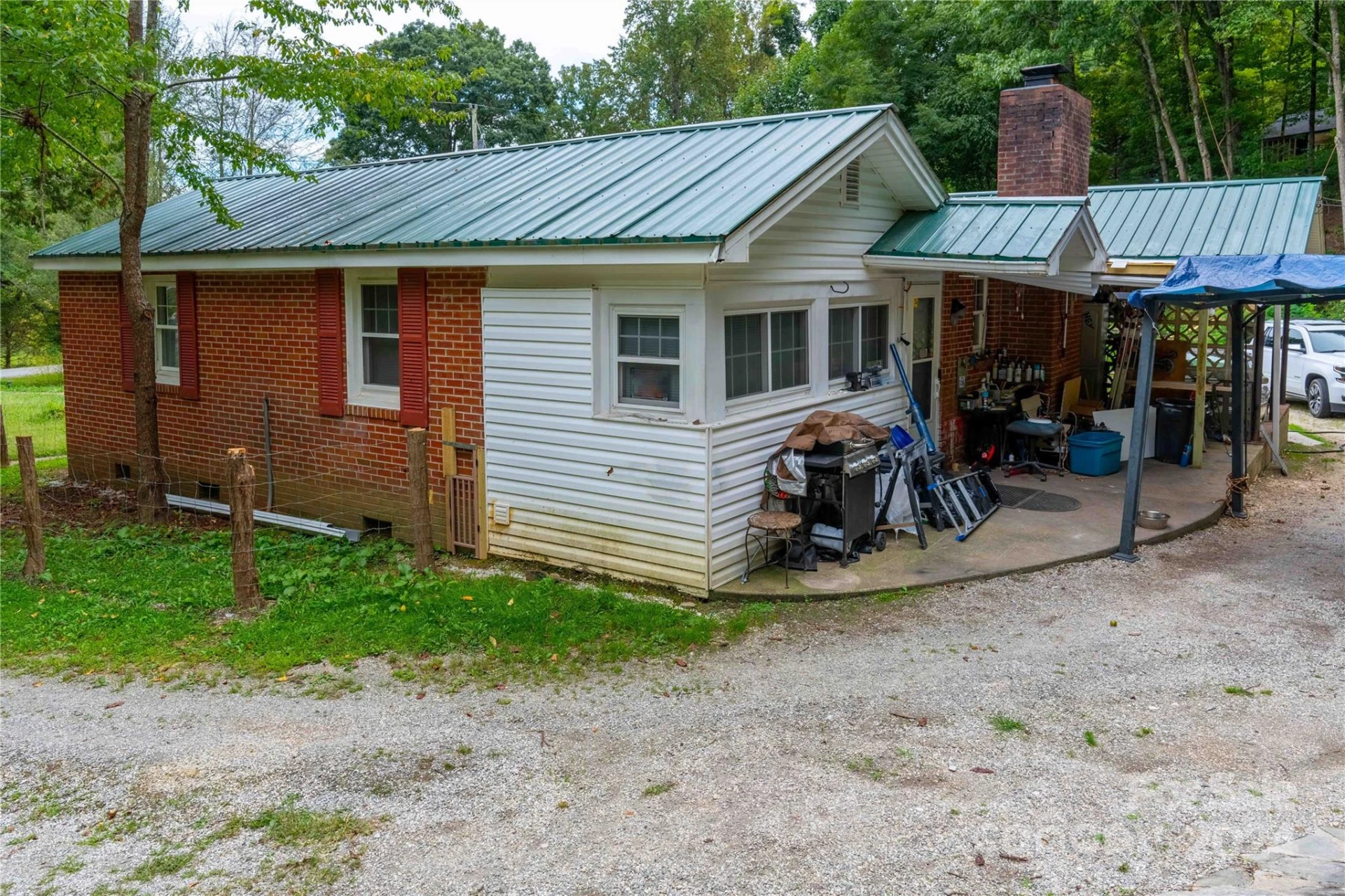 603 Halsbury Avenue - Photo 4