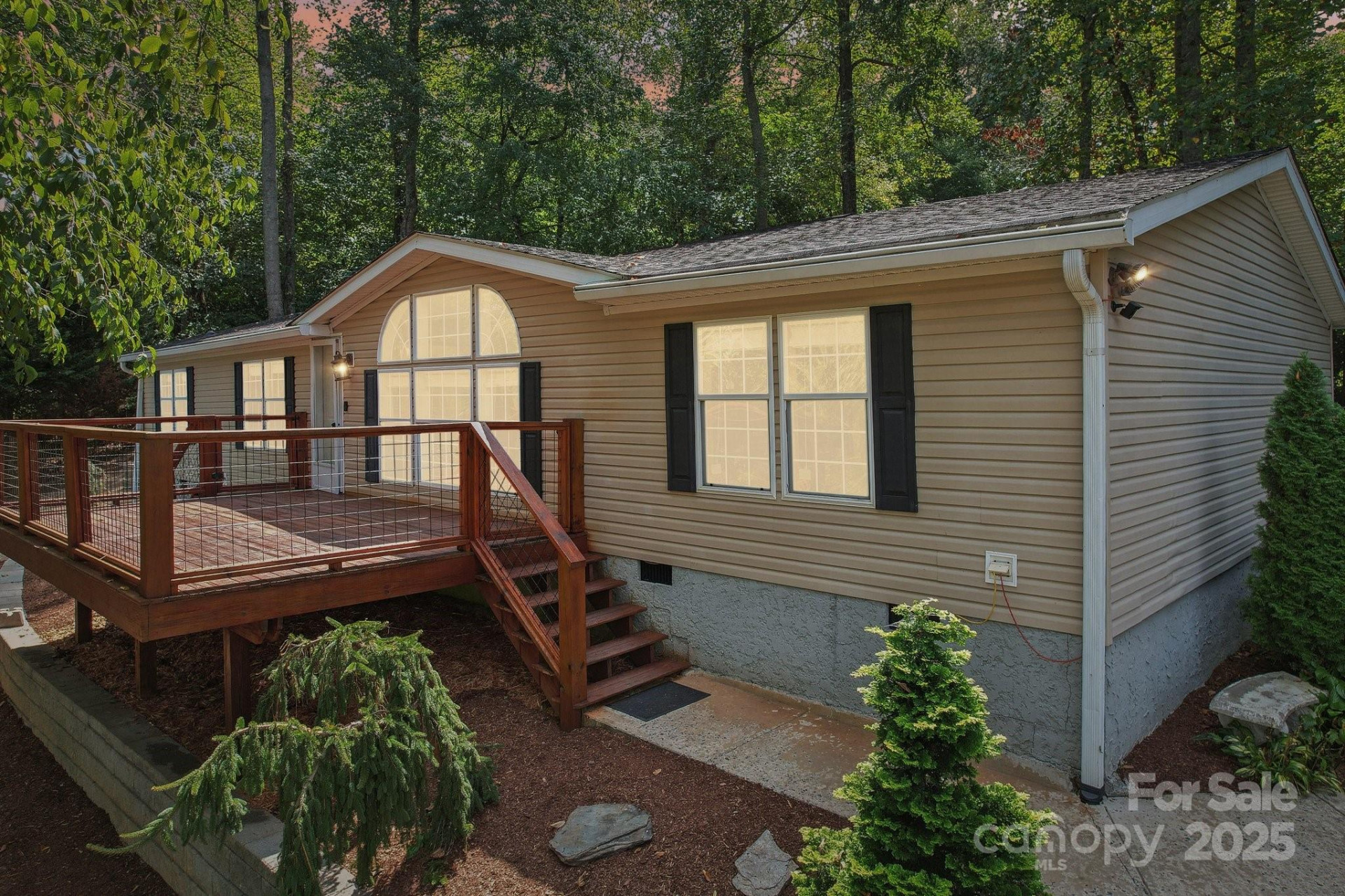 18 Spencer Road - Photo 2