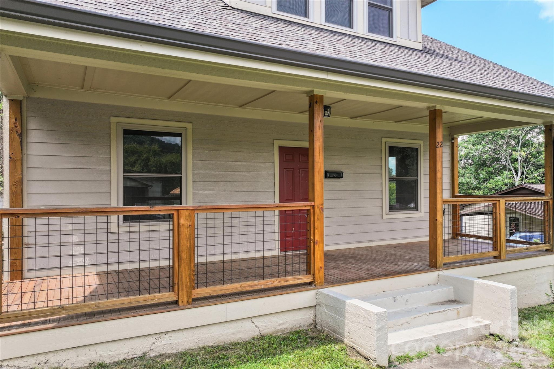 22 Pine Grove Avenue - Photo 3