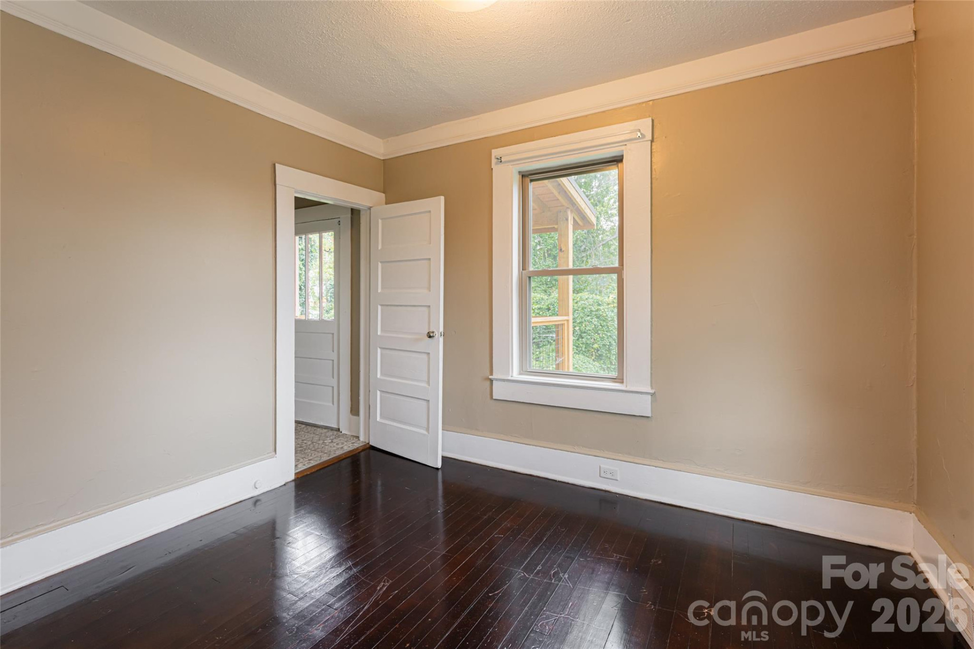 22 Pine Grove Avenue - Photo 7