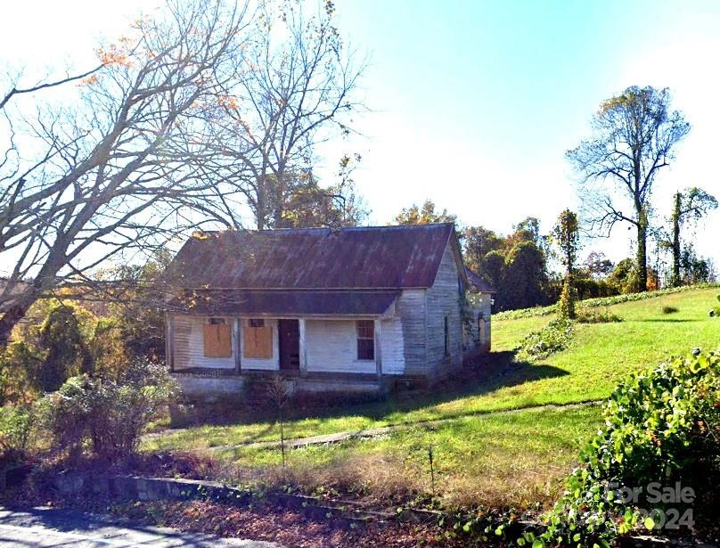 4246 Henry River Road - Photo 5