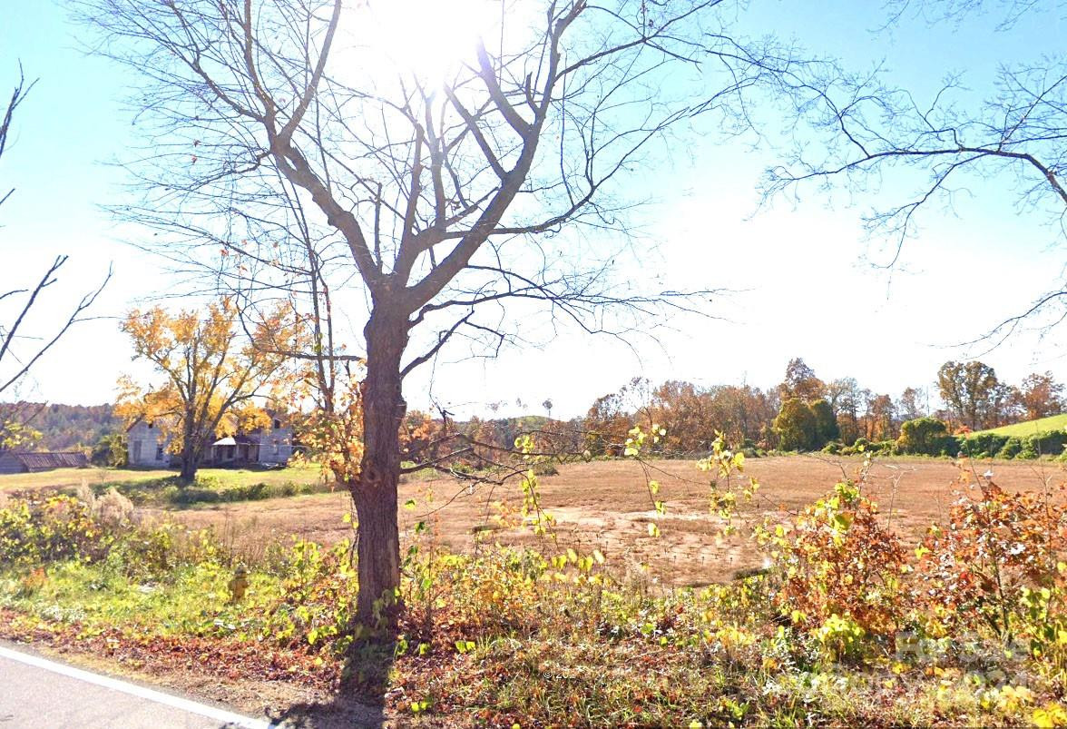 4246 Henry River Road - Photo 6