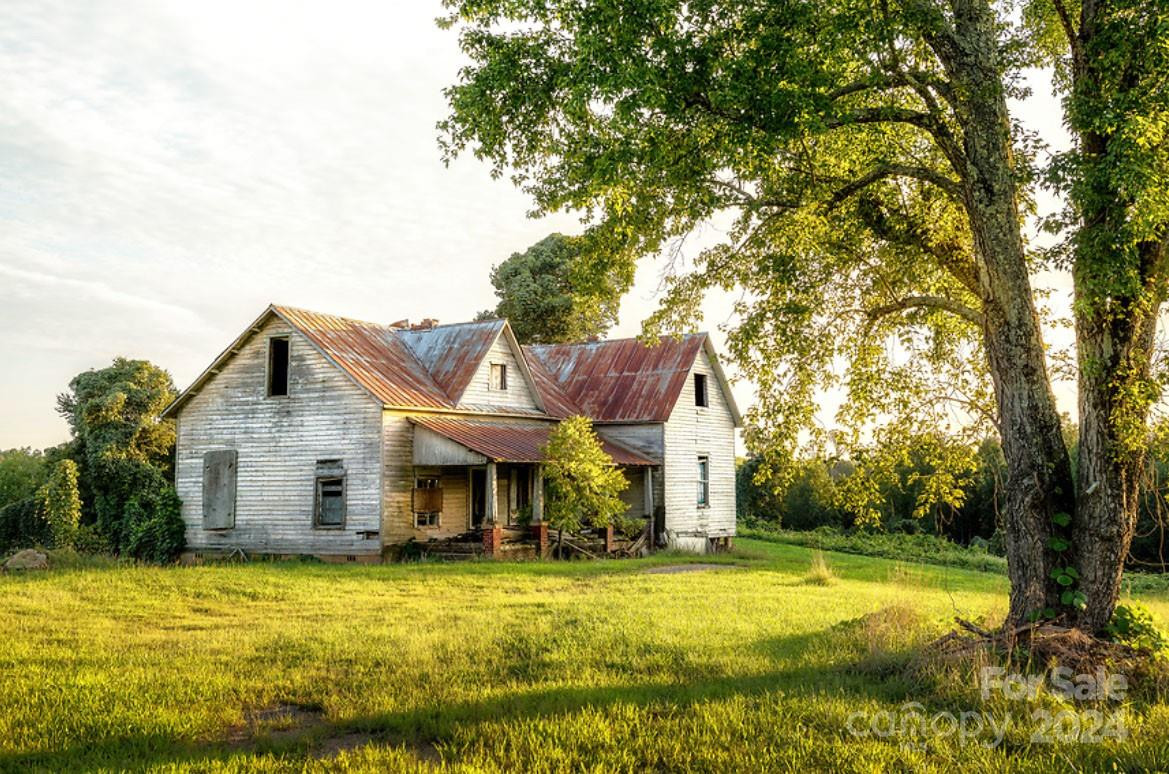 4246 Henry River Road - Photo 10