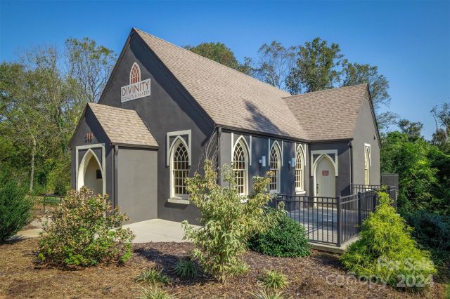 318 Bouchelle Street