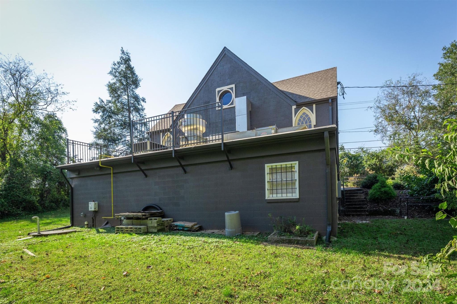 318 Bouchelle Street - Photo 5