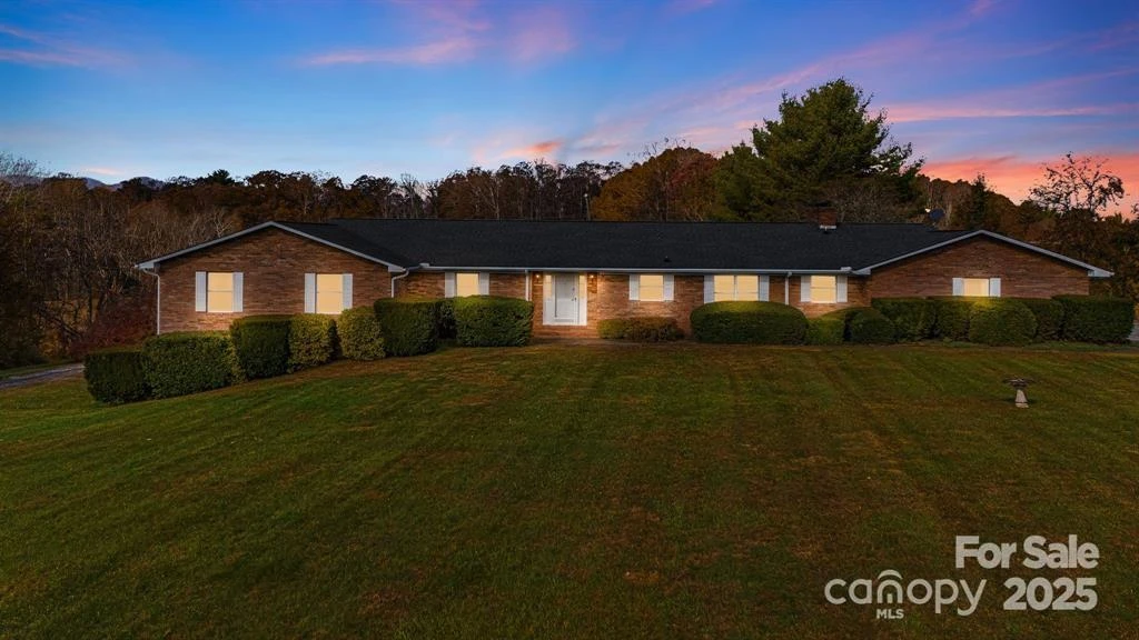 7 Brookshire Road - Photo 2