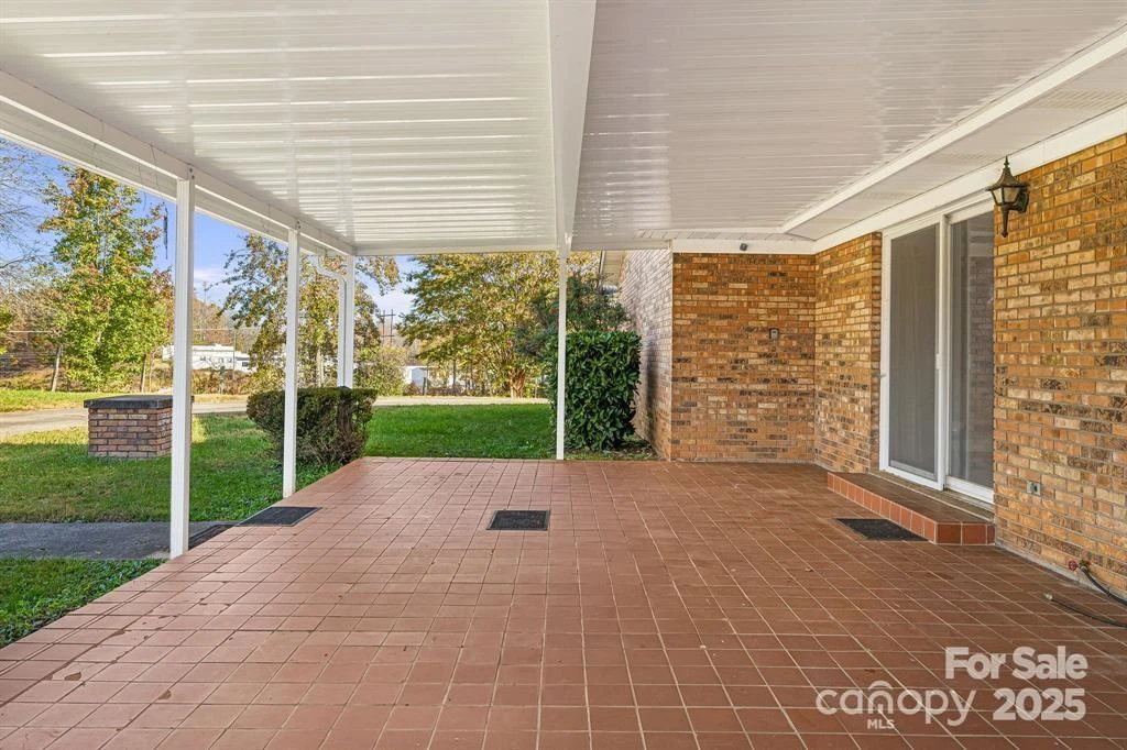 7 Brookshire Road - Photo 5