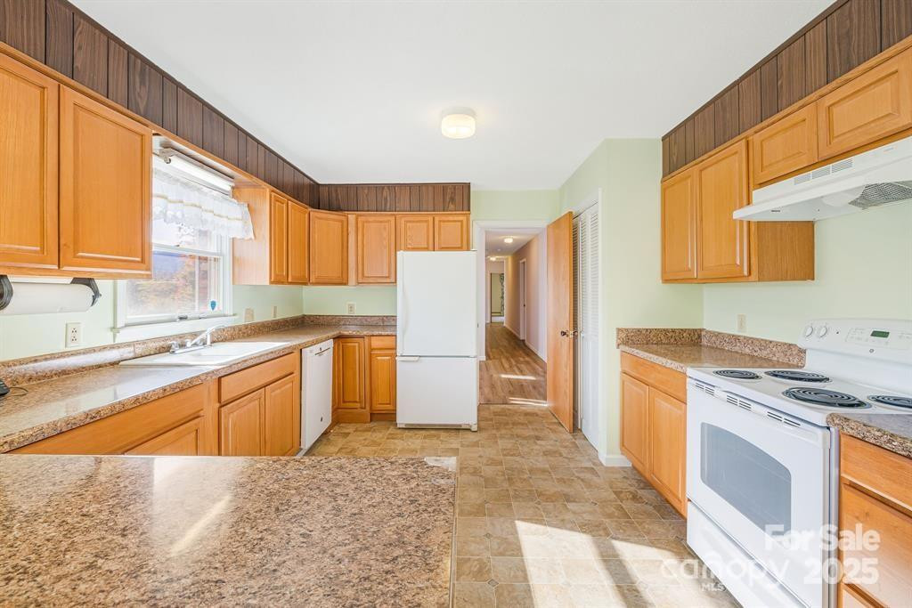 7 Brookshire Road - Photo 10