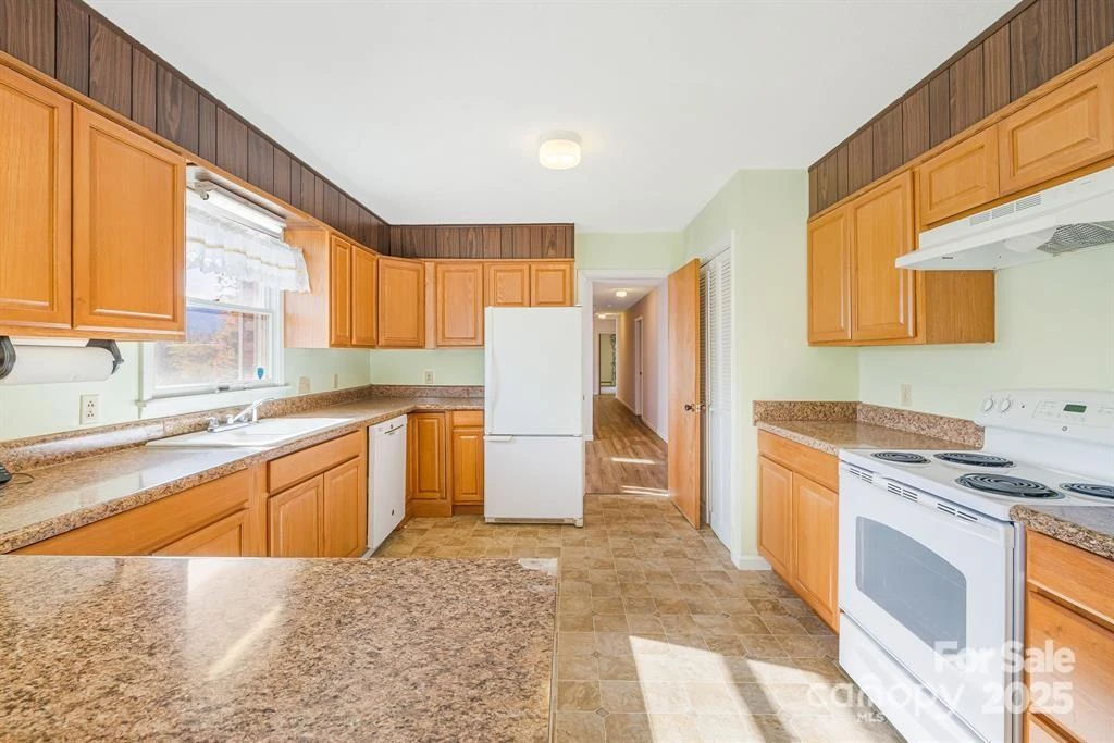 7 Brookshire Road - Photo 10