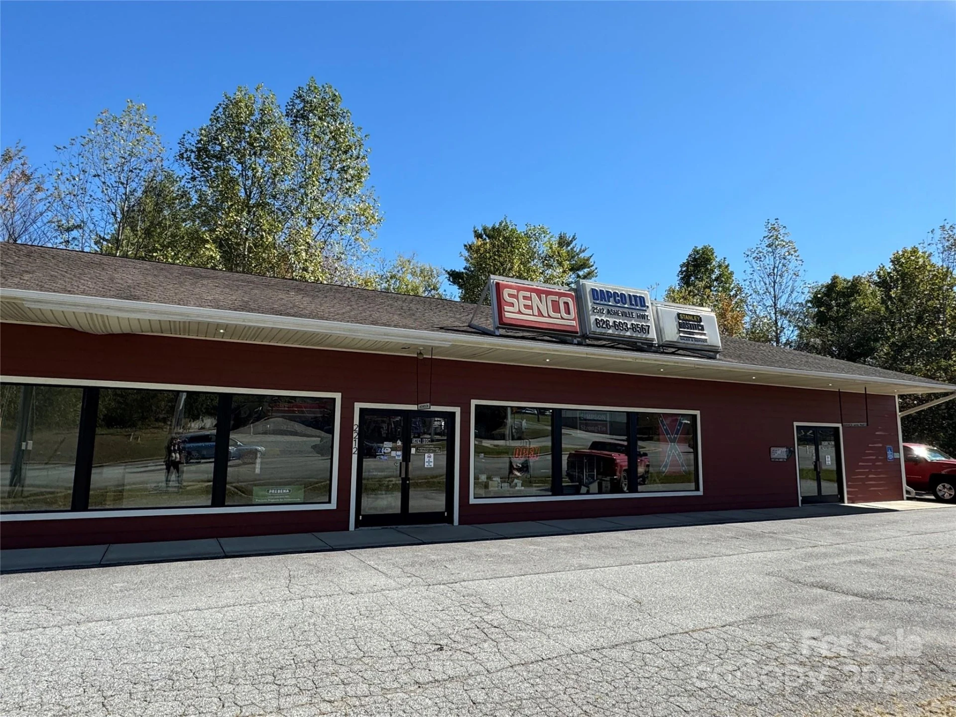 2212 Asheville Highway - Photo 2
