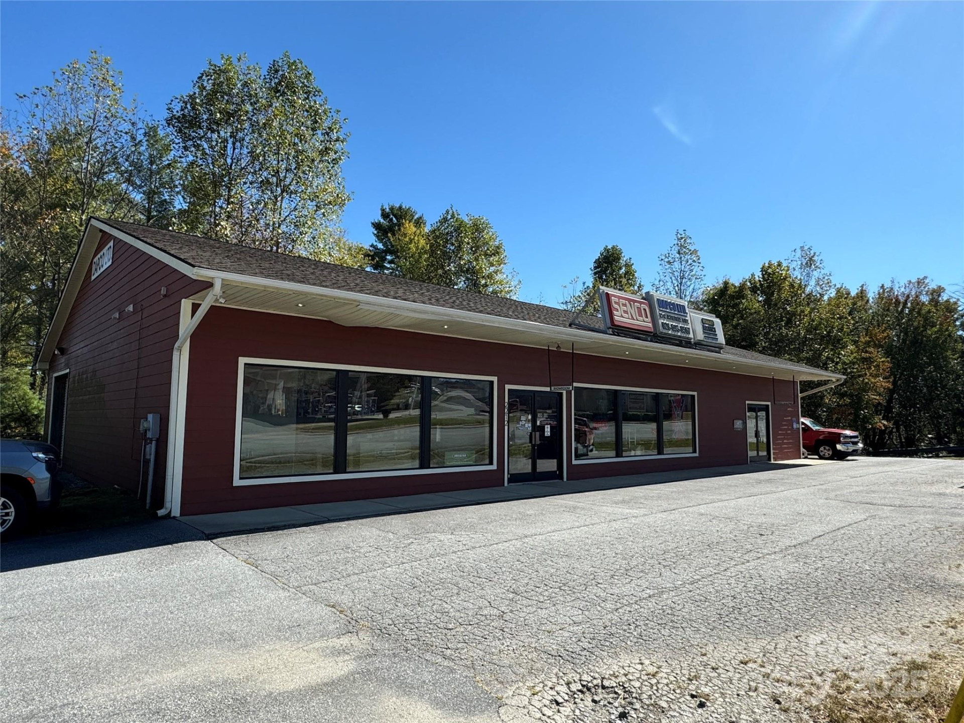 2212 Asheville Highway - Photo 3